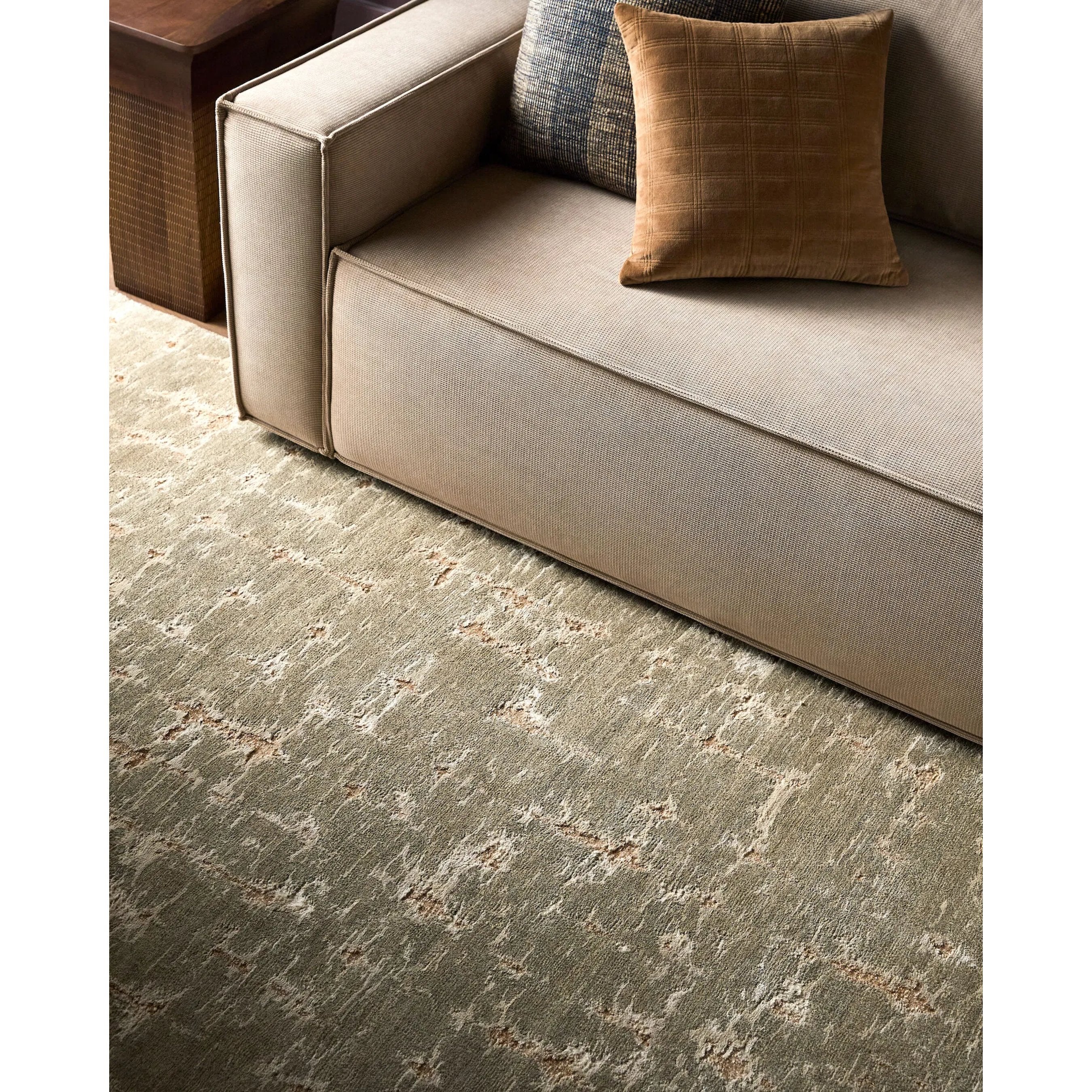 Aira Sofa - Image 4