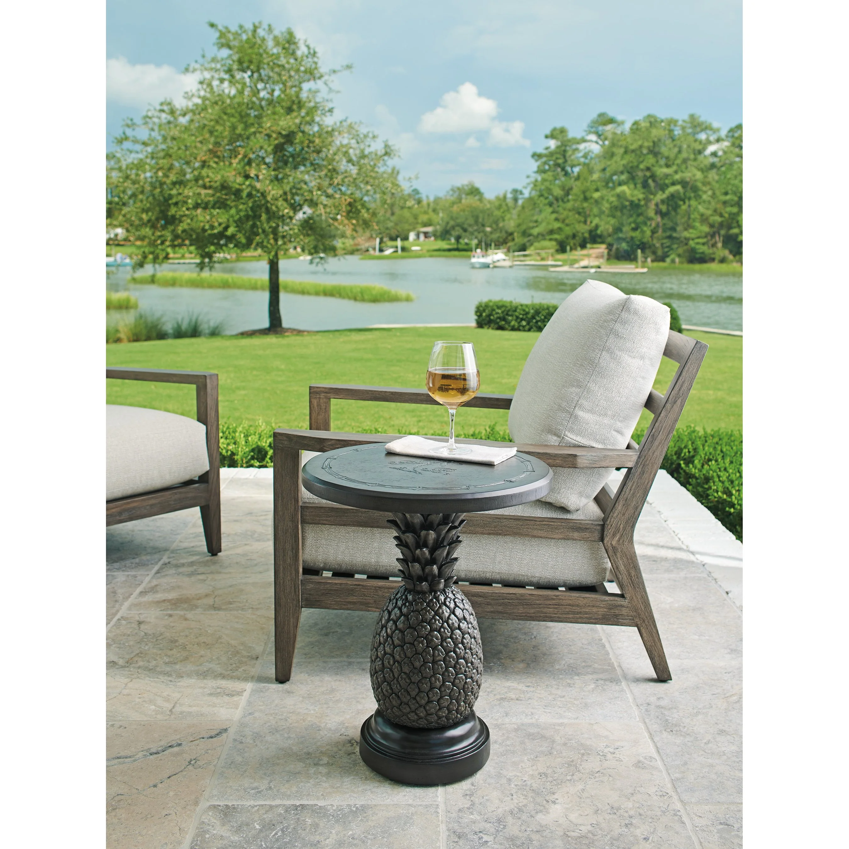 Alfresco Living Pineapple Table - Image 7