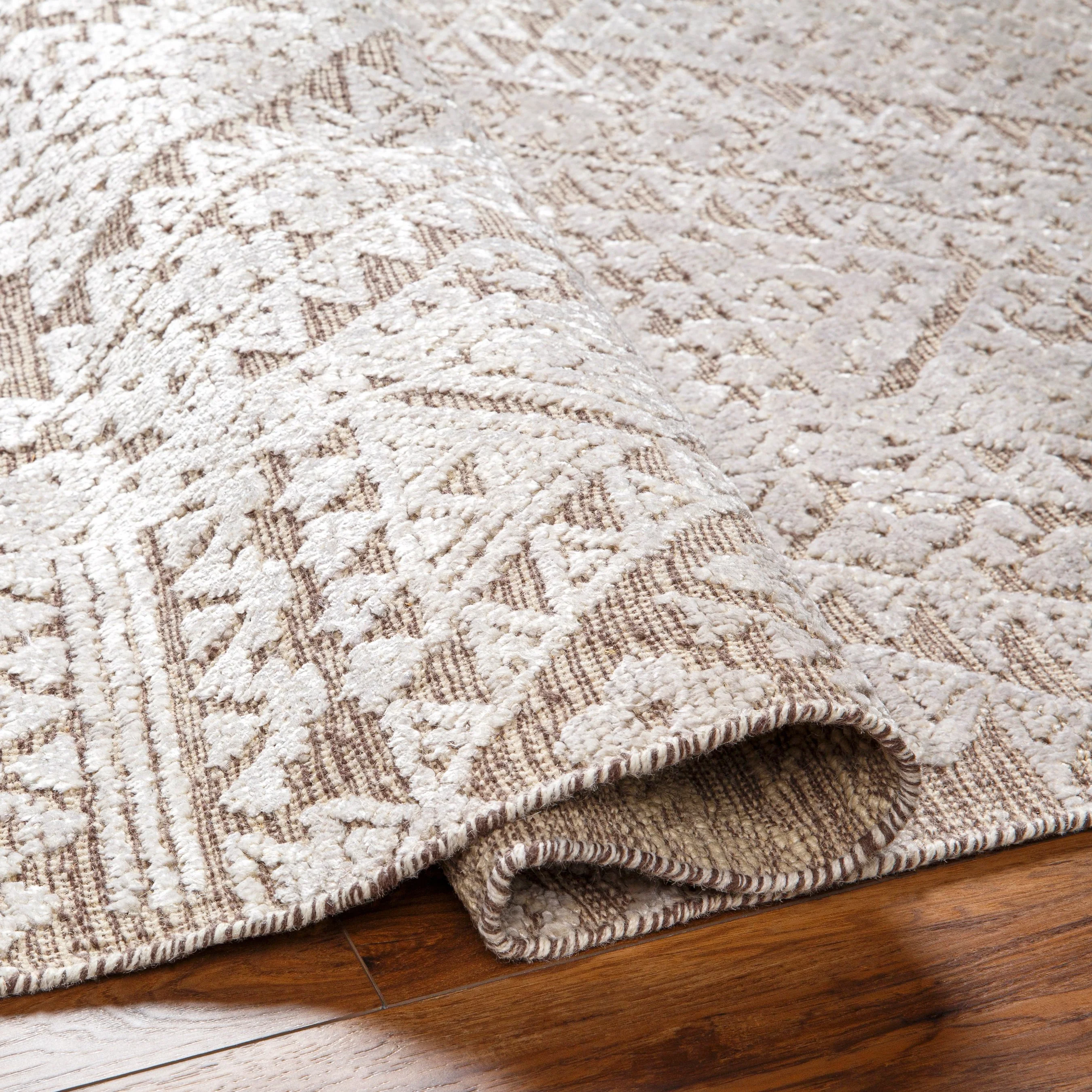 Amina AMA-2304 Rug - Image 4