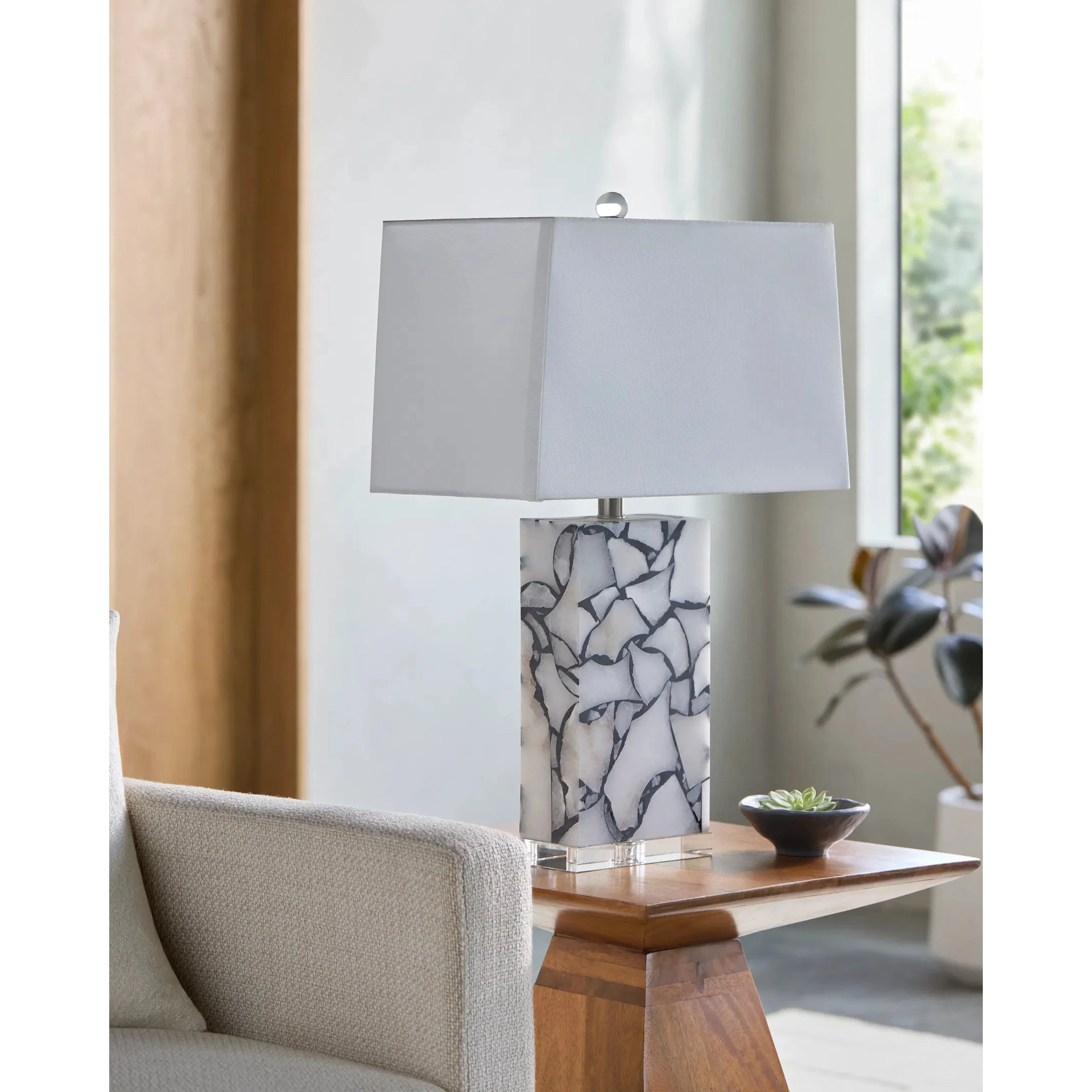 Angelo AGL-002 Table Lamp - Image 2