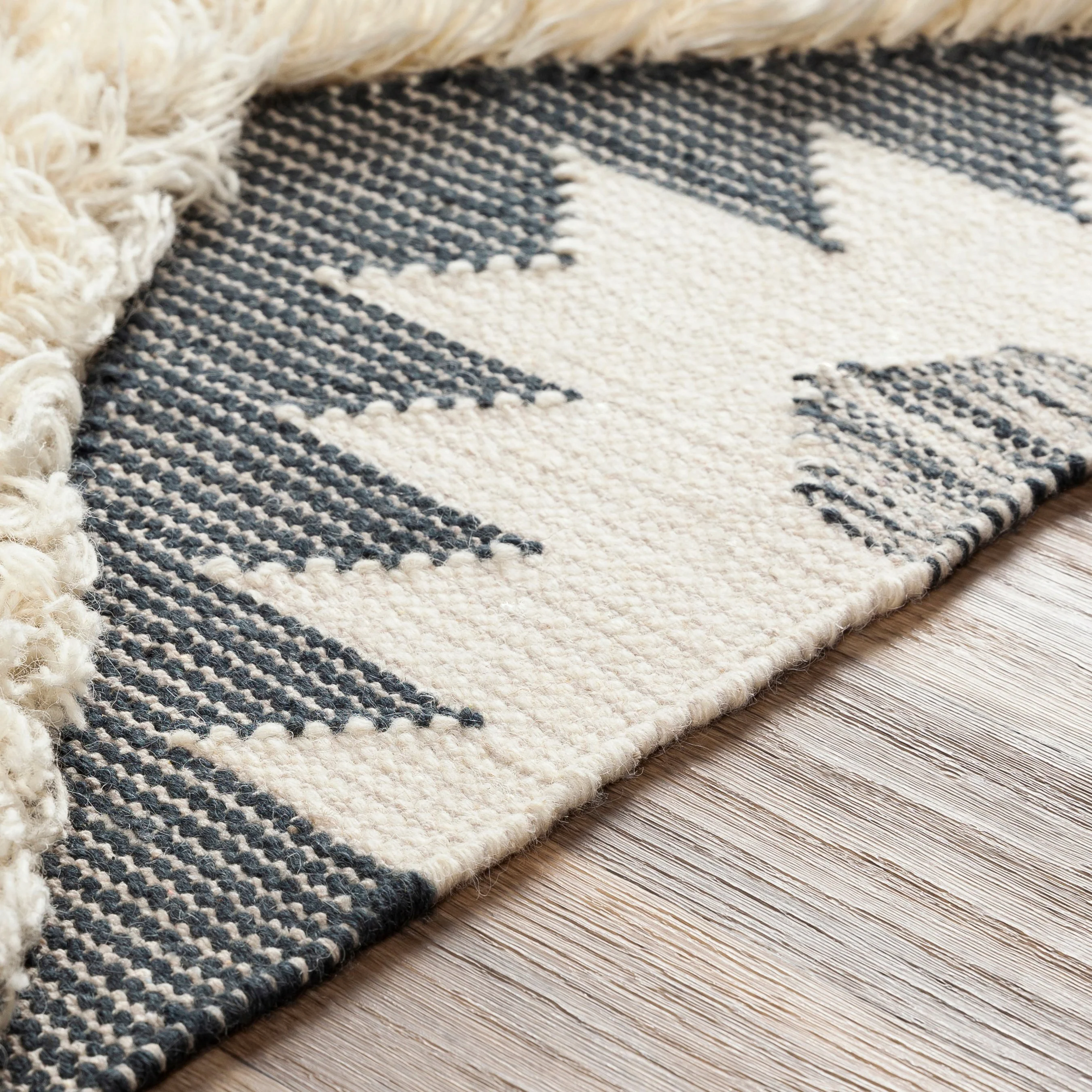 Apache APA-2303 Rug - Image 17