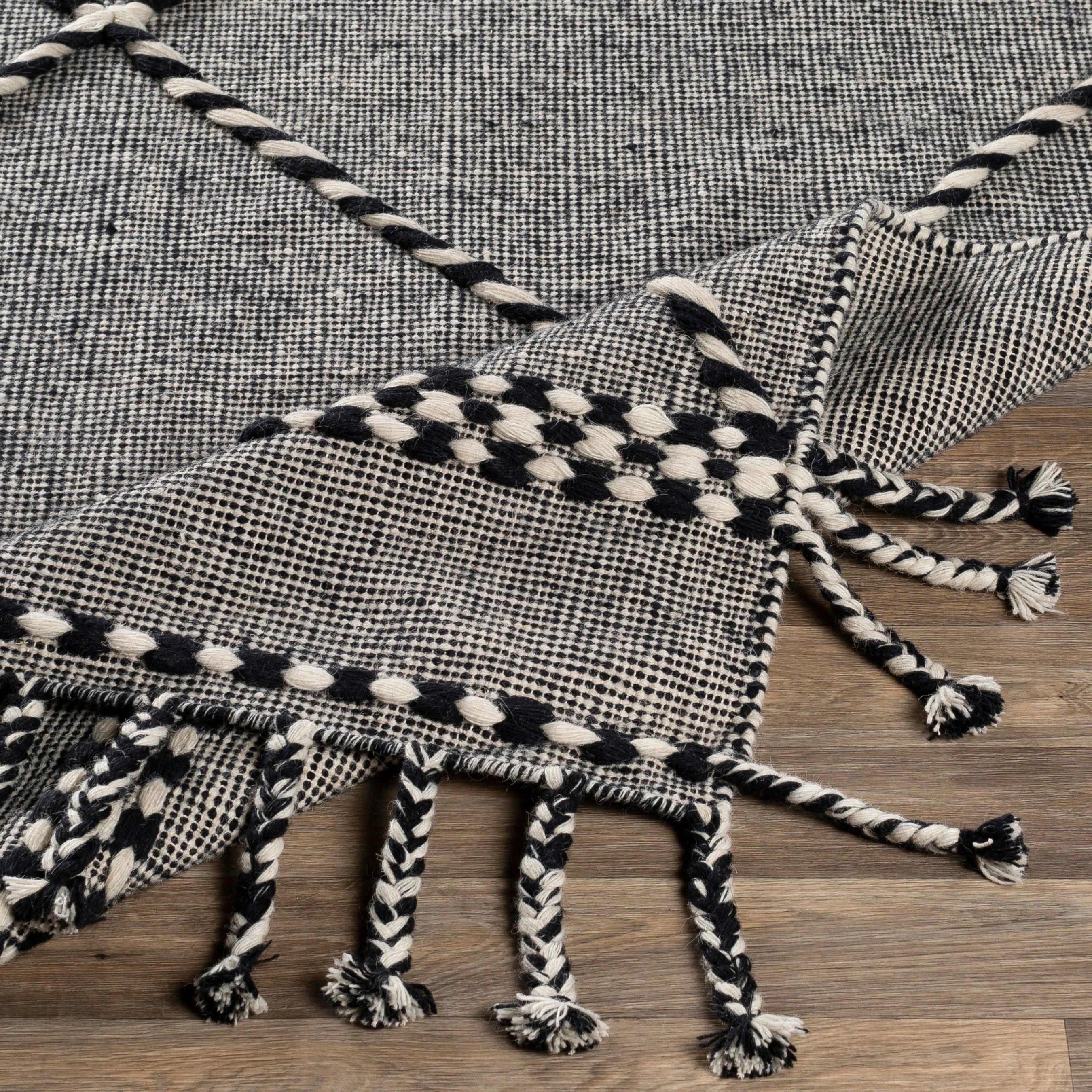 Apache APA-2306 Rug - Image 10