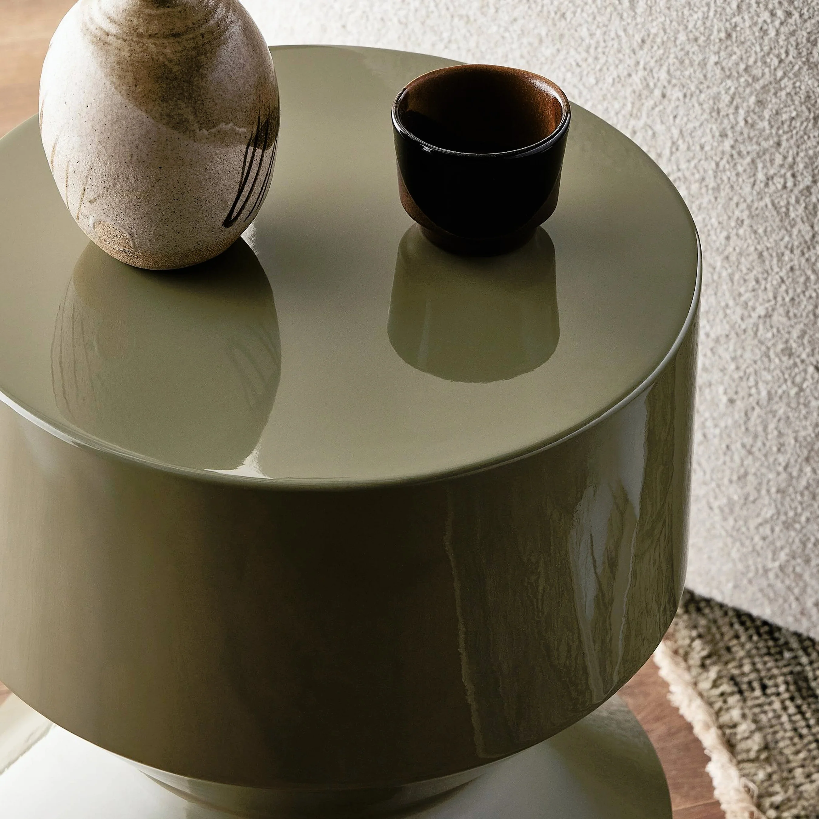 Ara End Table - Image 16
