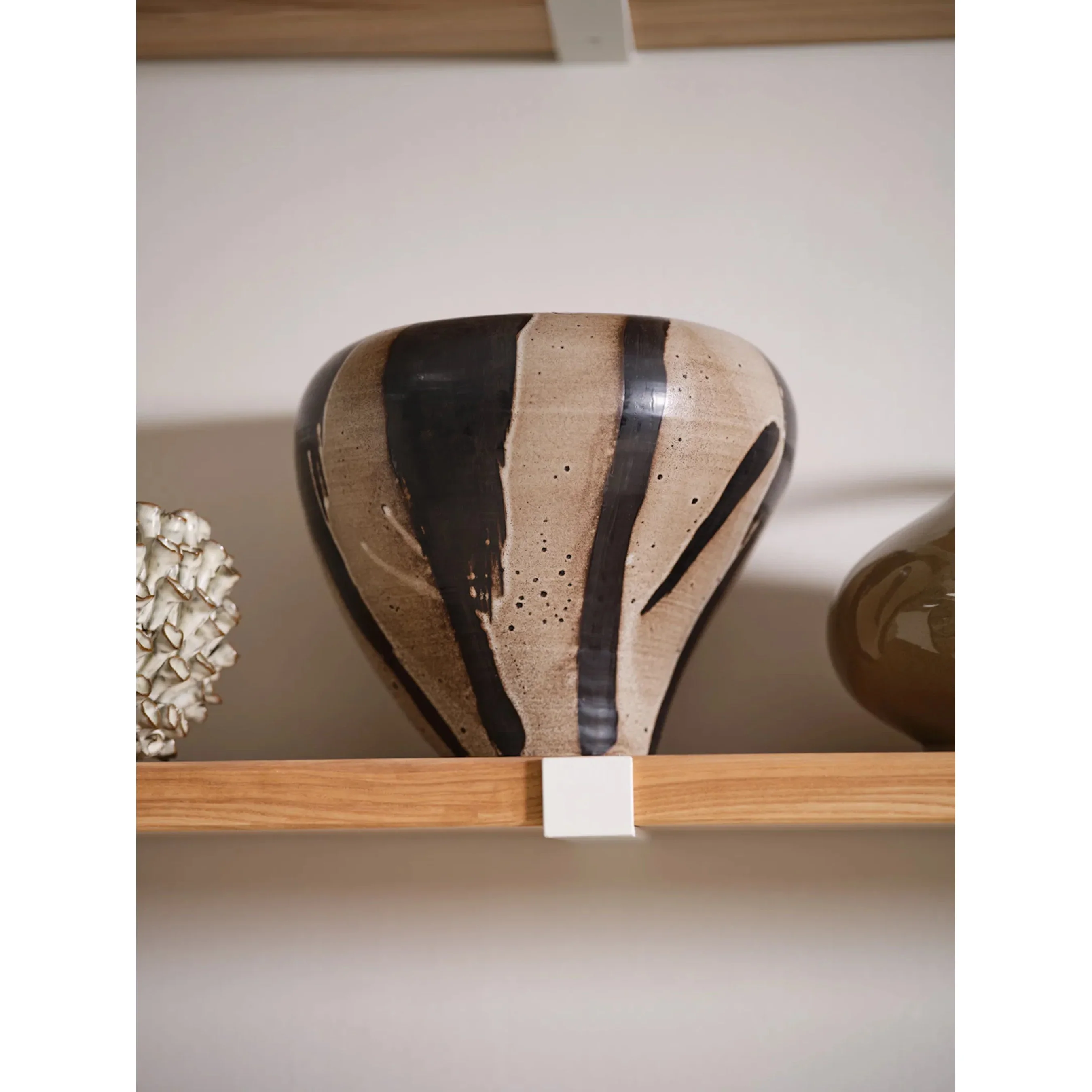 Atwood Vase - Image 4