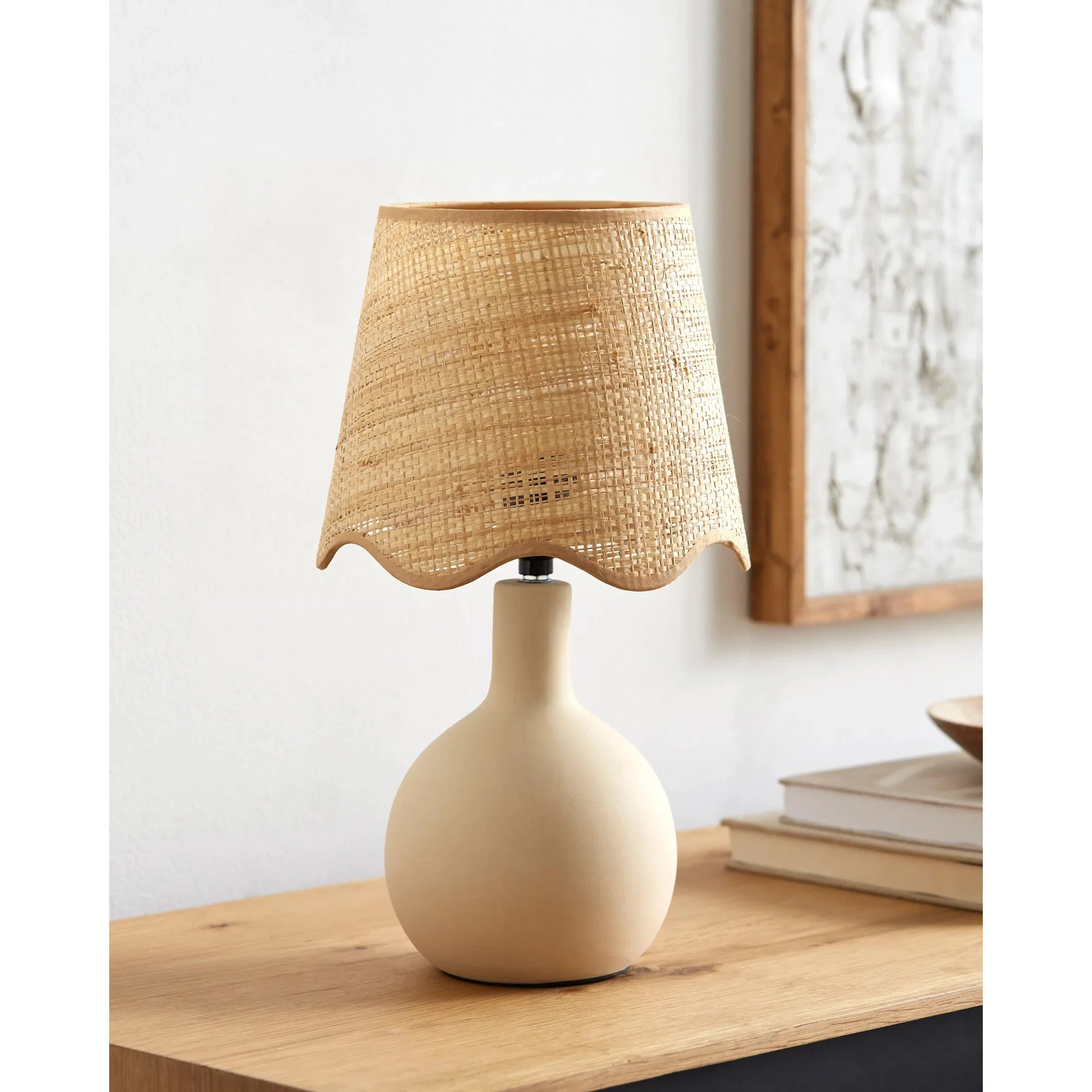 Balbao Round Table Lamp with Rattan Shade - Image 12