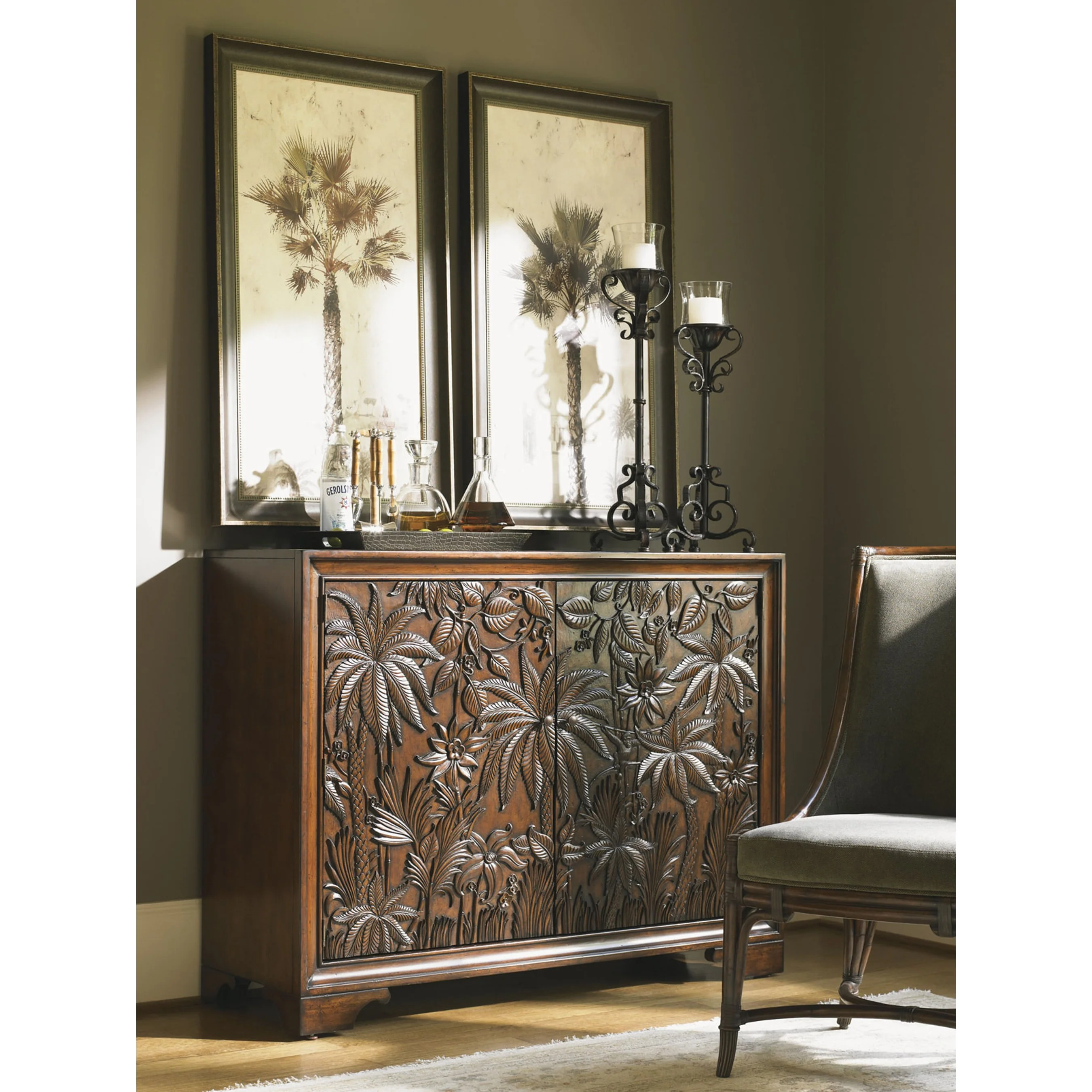 Balboa Carved Door Chest - Image 4