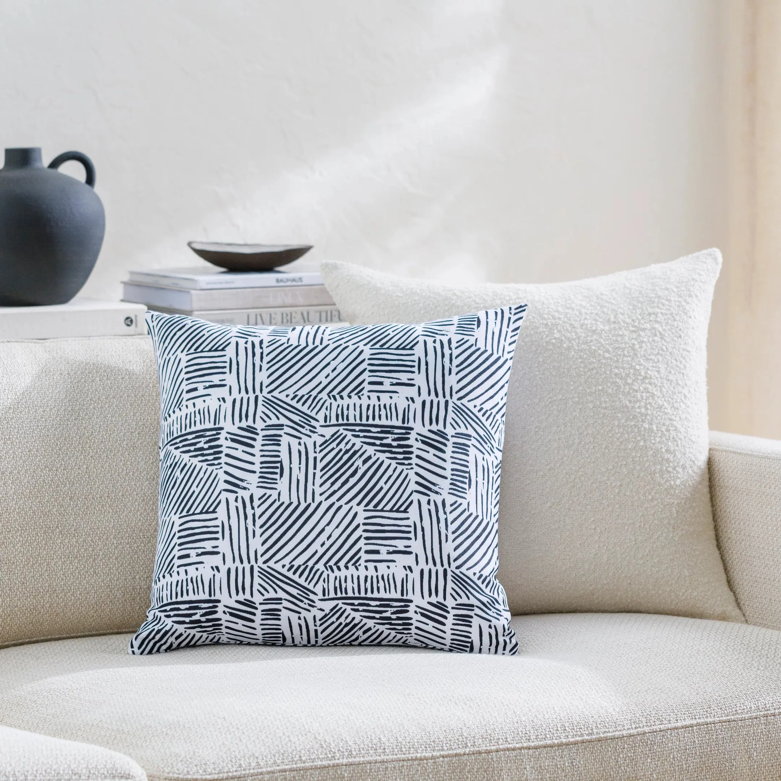 Baltimore Pillow - 481658 - Image 2