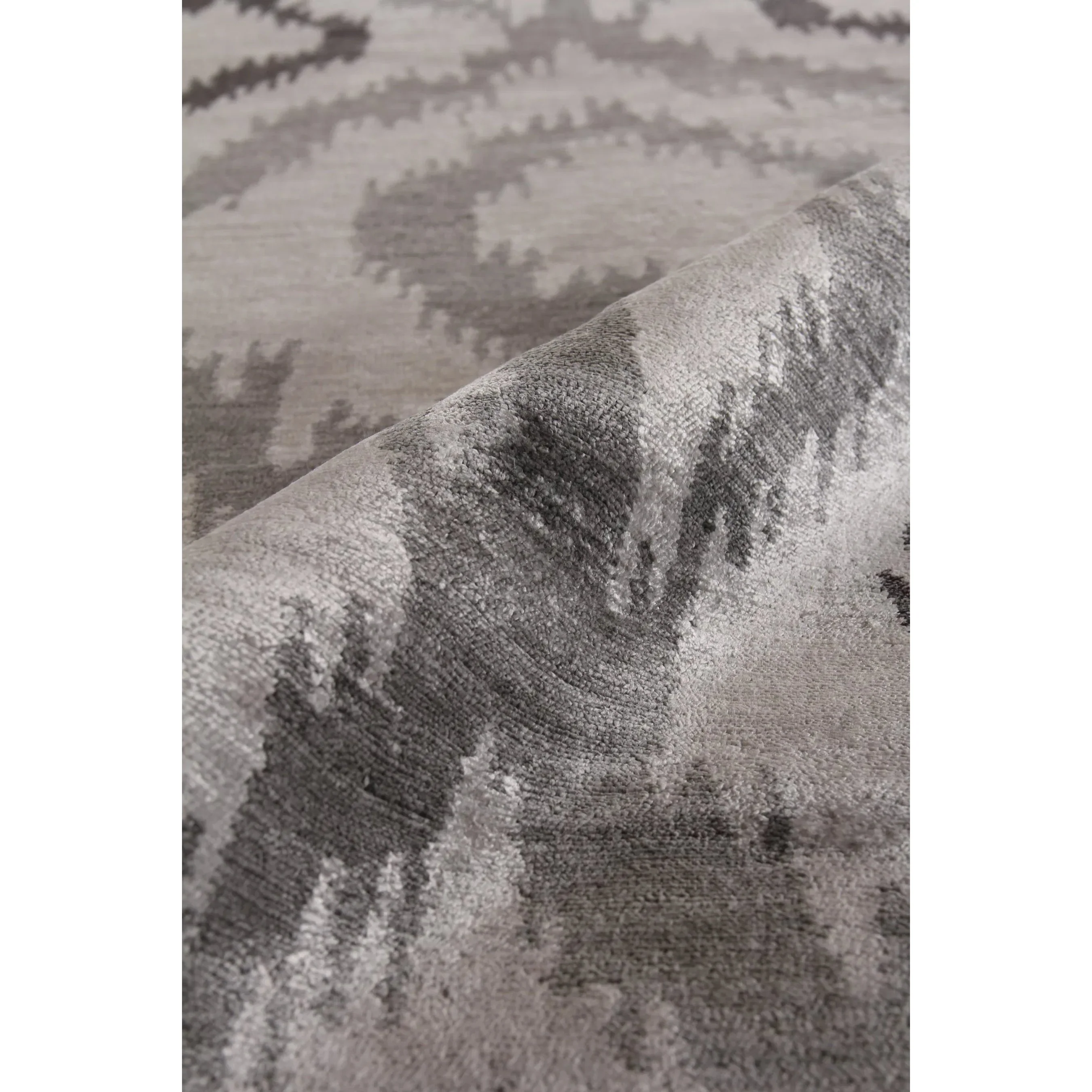 Bamboo Geometric Silk Rug - Image 10