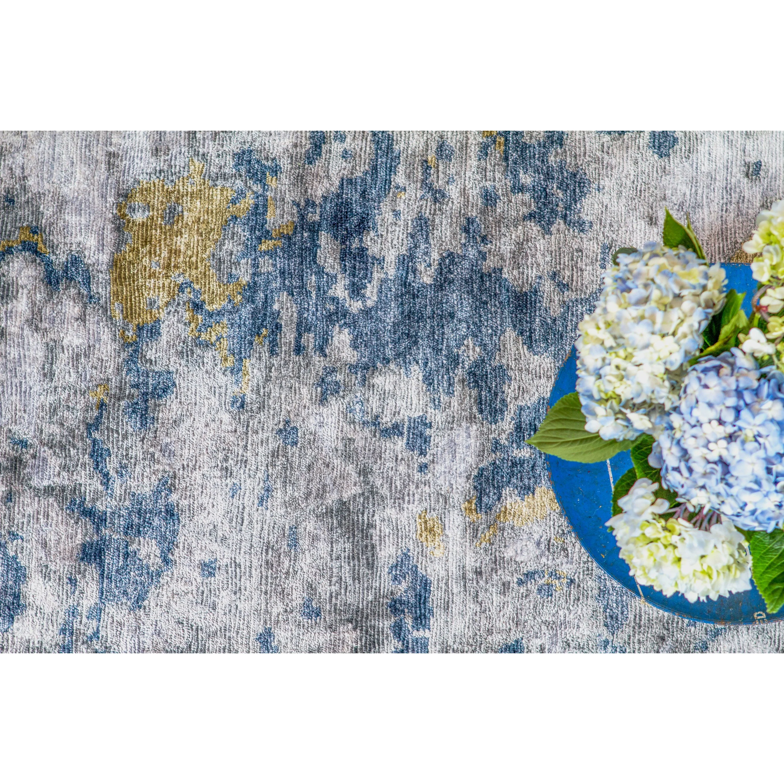 Bamboo Pattern Silk Rug - Image 5