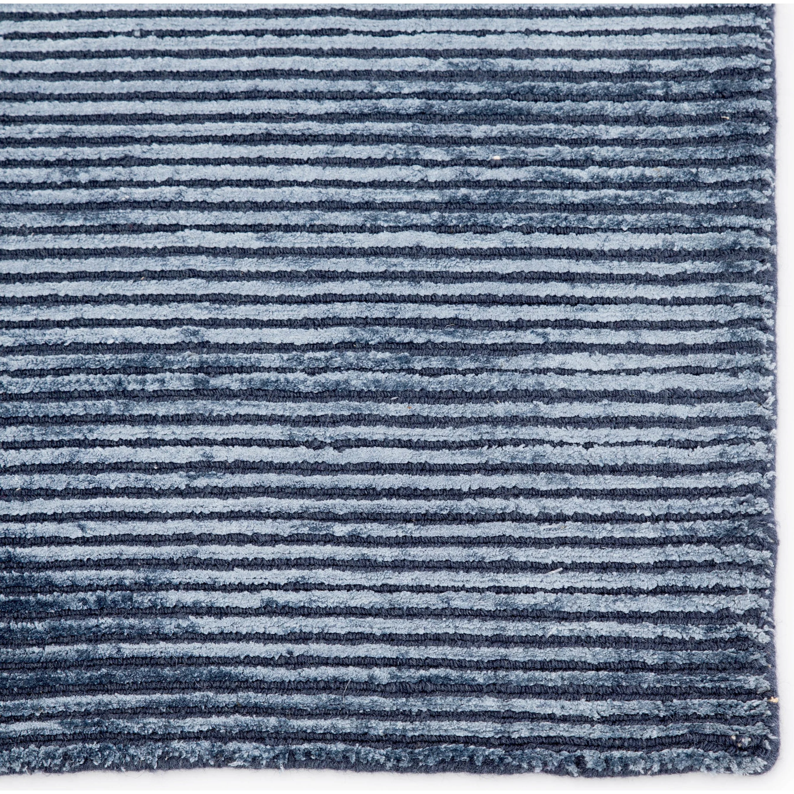 Basis BI32 Rug - Image 24