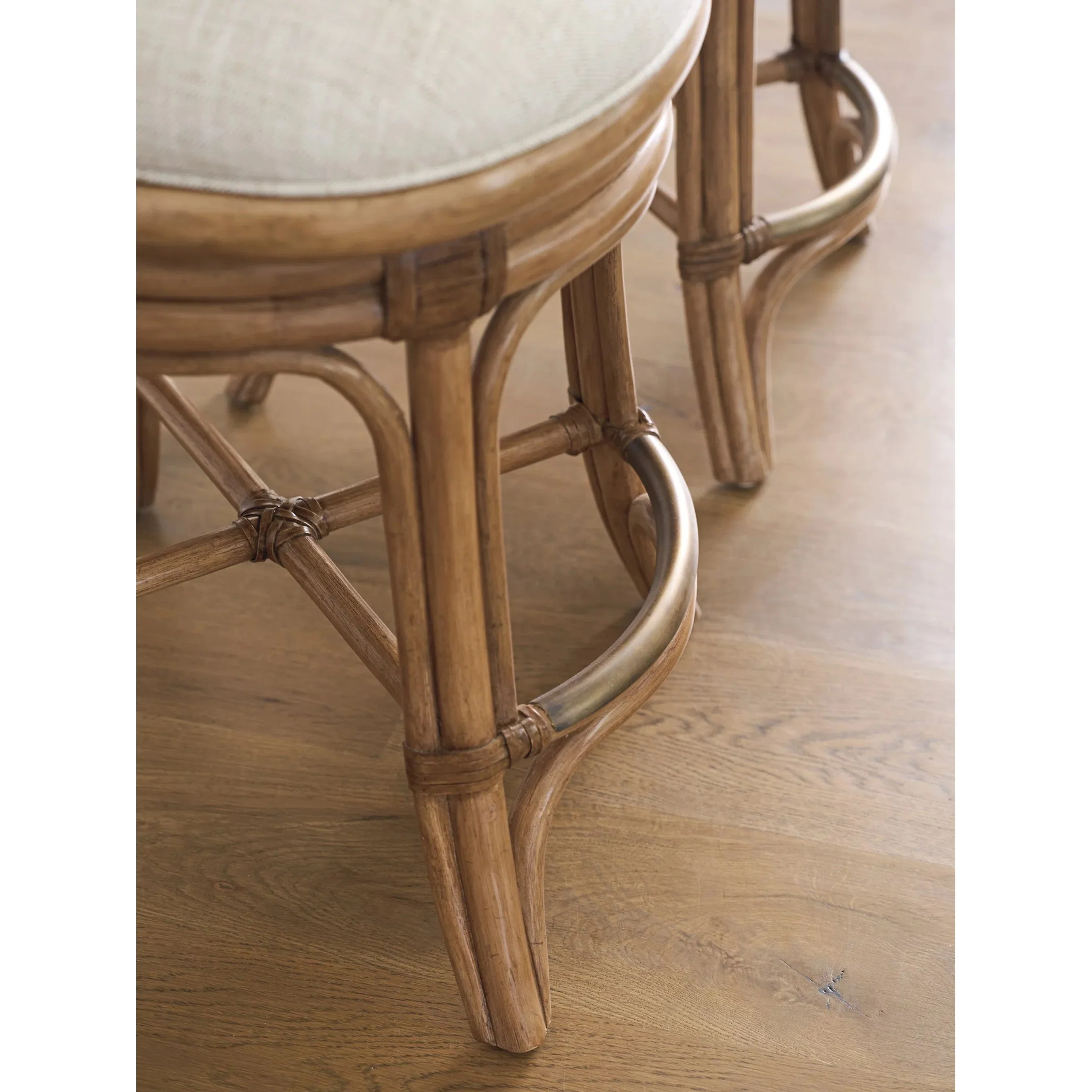 Bay Harbour Swivel Bar Stool - Image 3