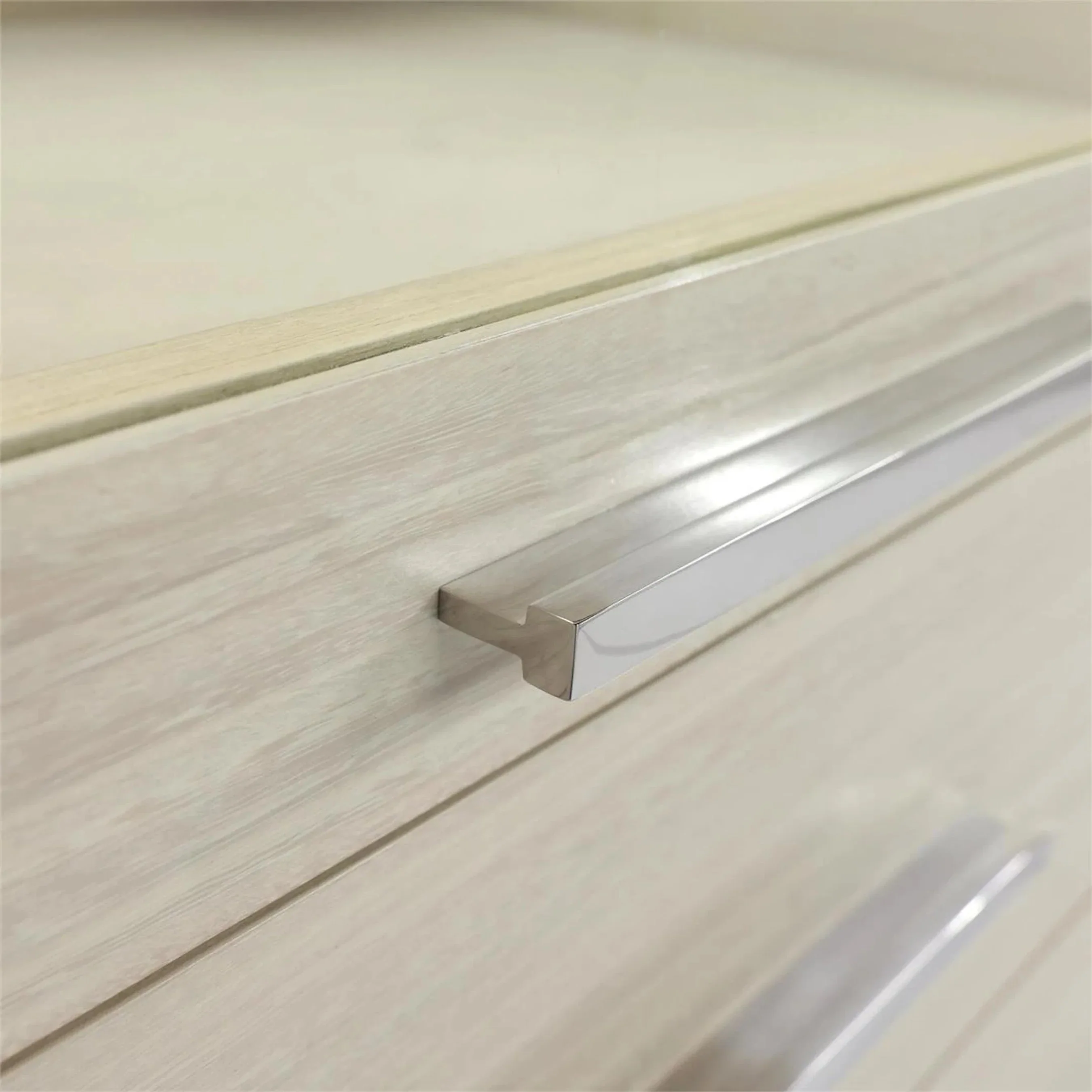Beachside Nine-Drawer Dresser - Image 7