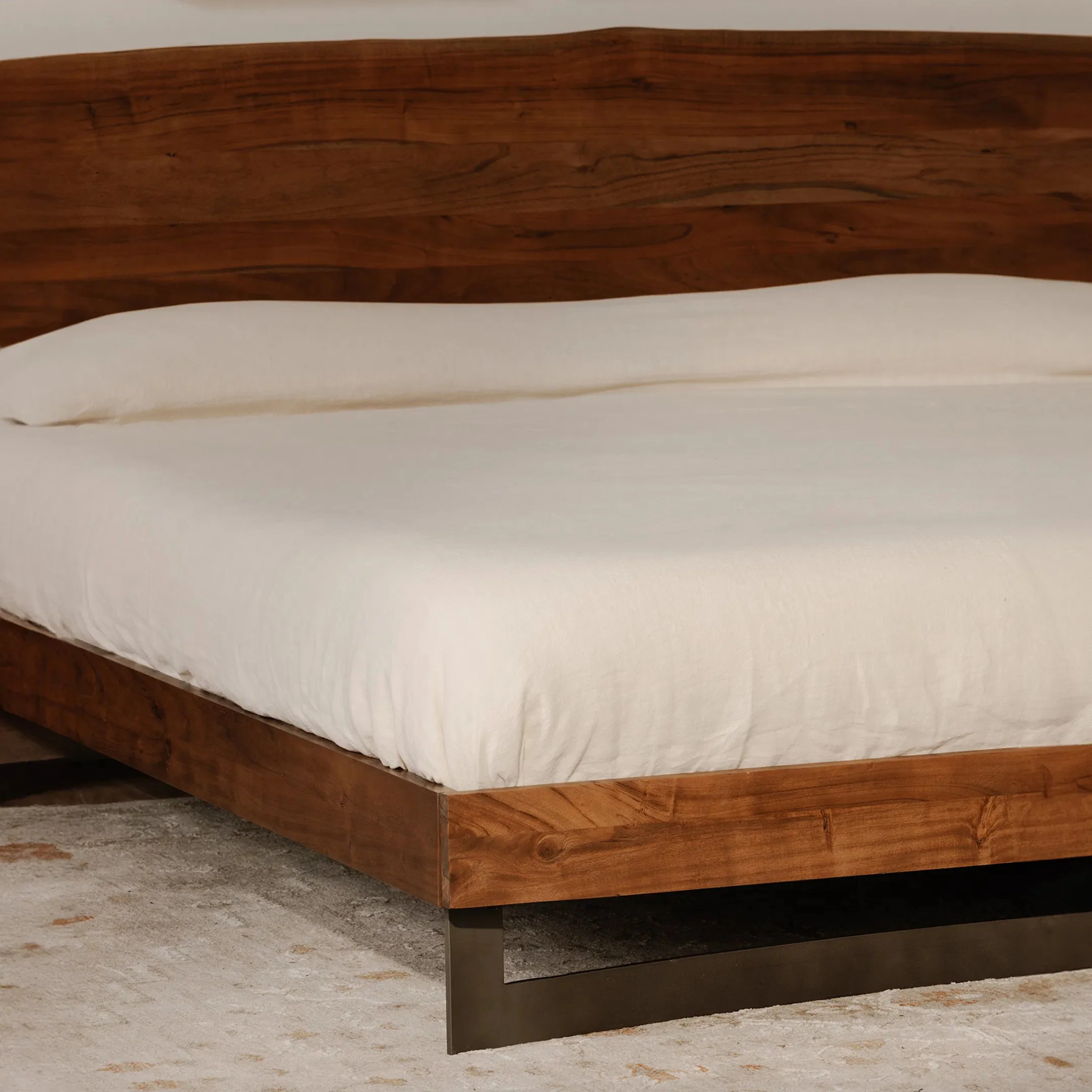 Bent Bed - Image 15
