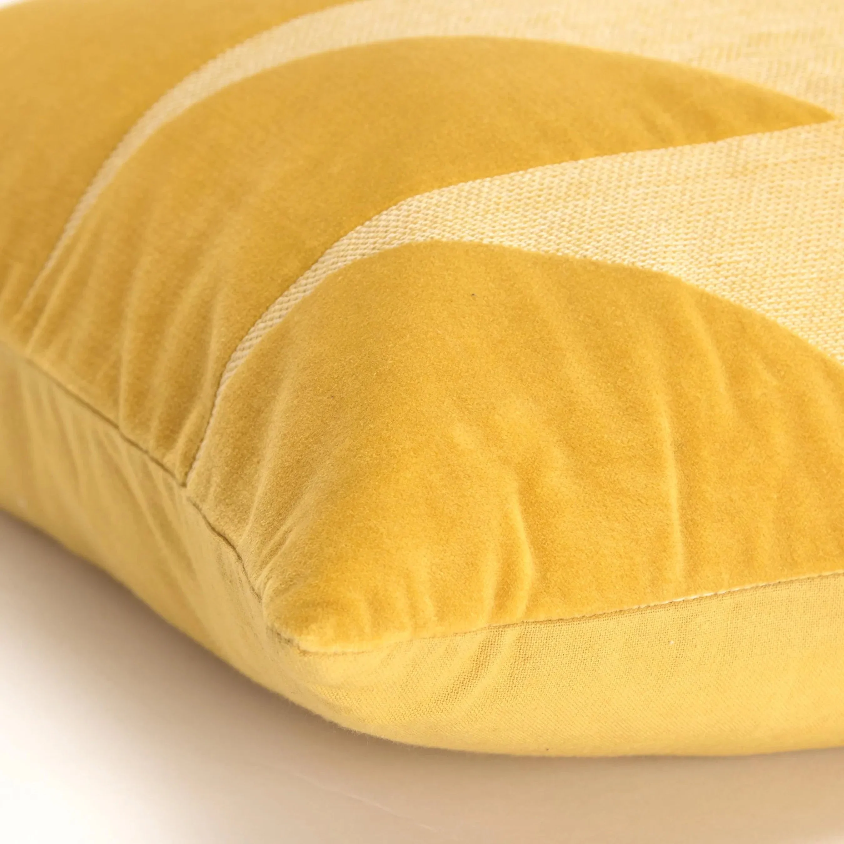 Bertie Pillow - Image 2