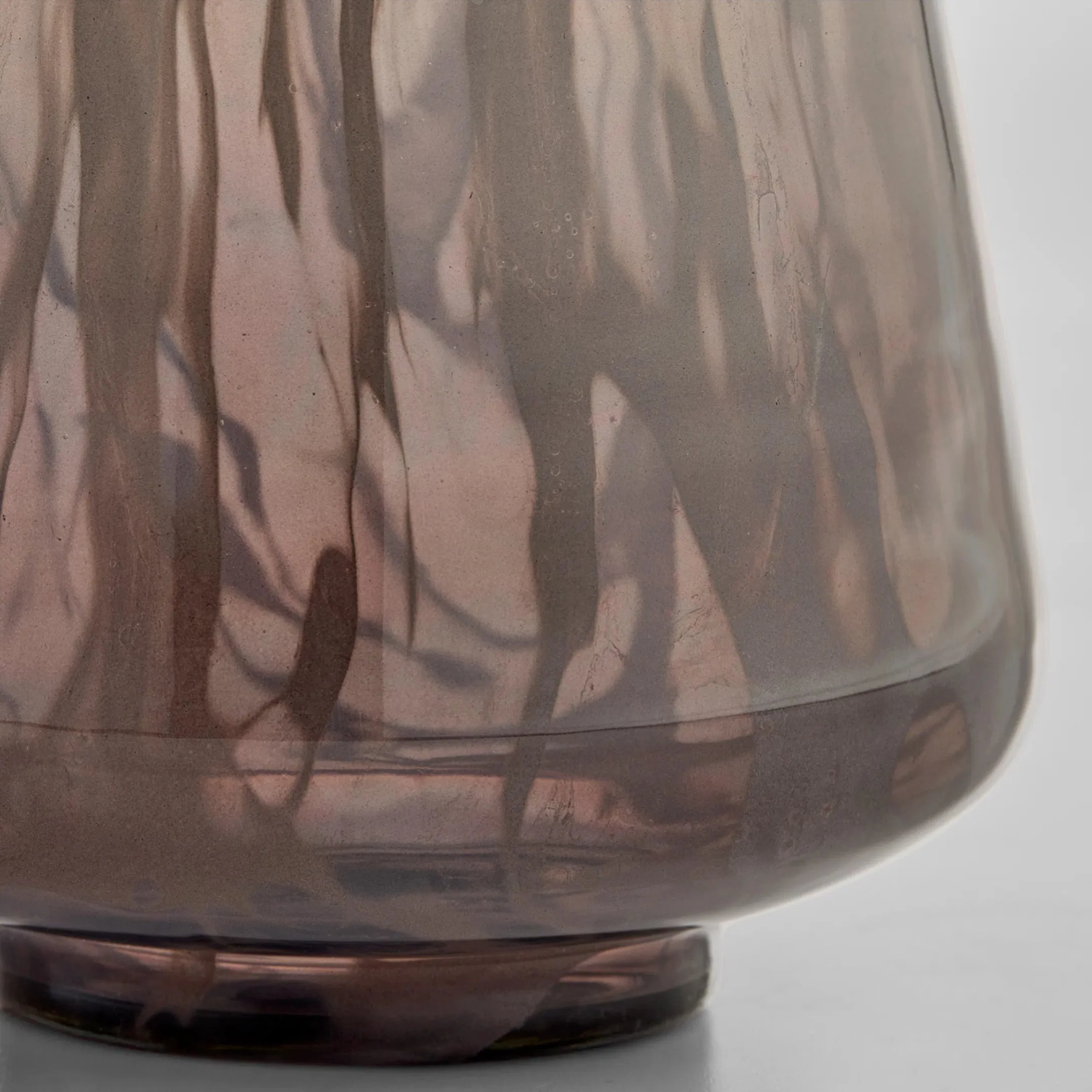 Billow Bottle Vase - Image 6