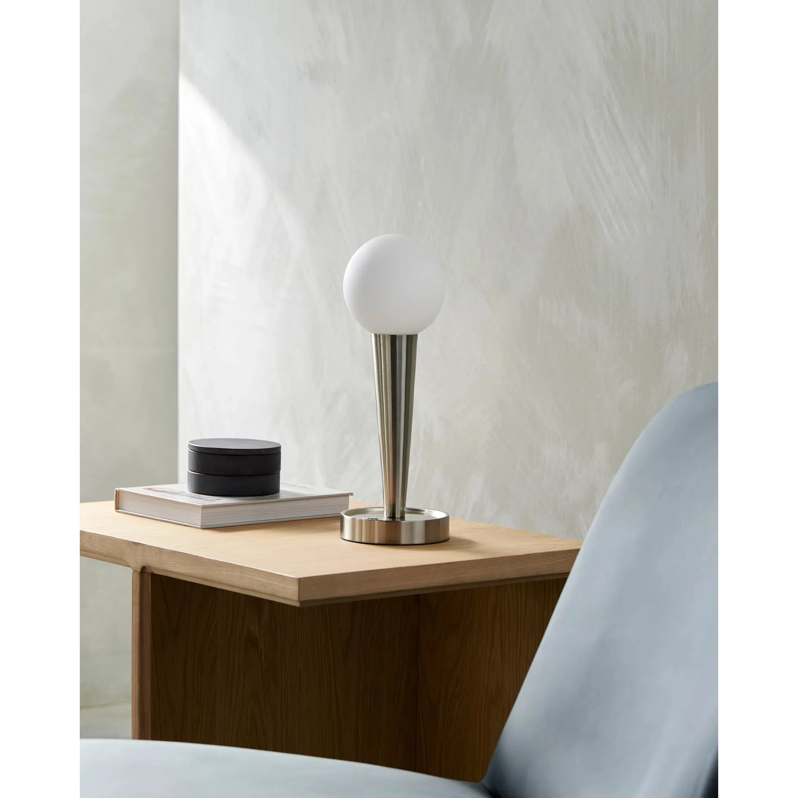 Bruna Accent Table Lamp - 538428 - Image 5