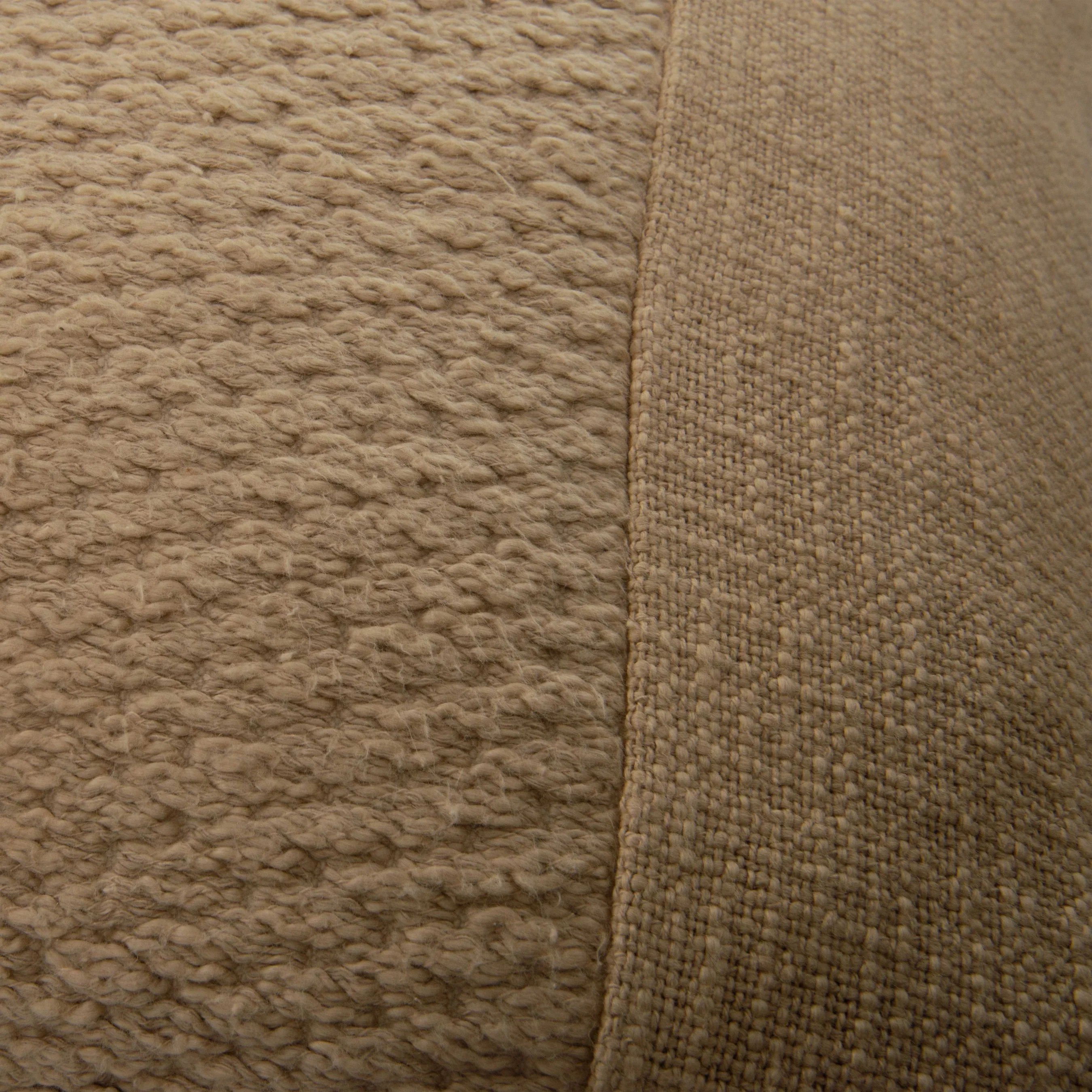 Bullitt Pillow - Image 12