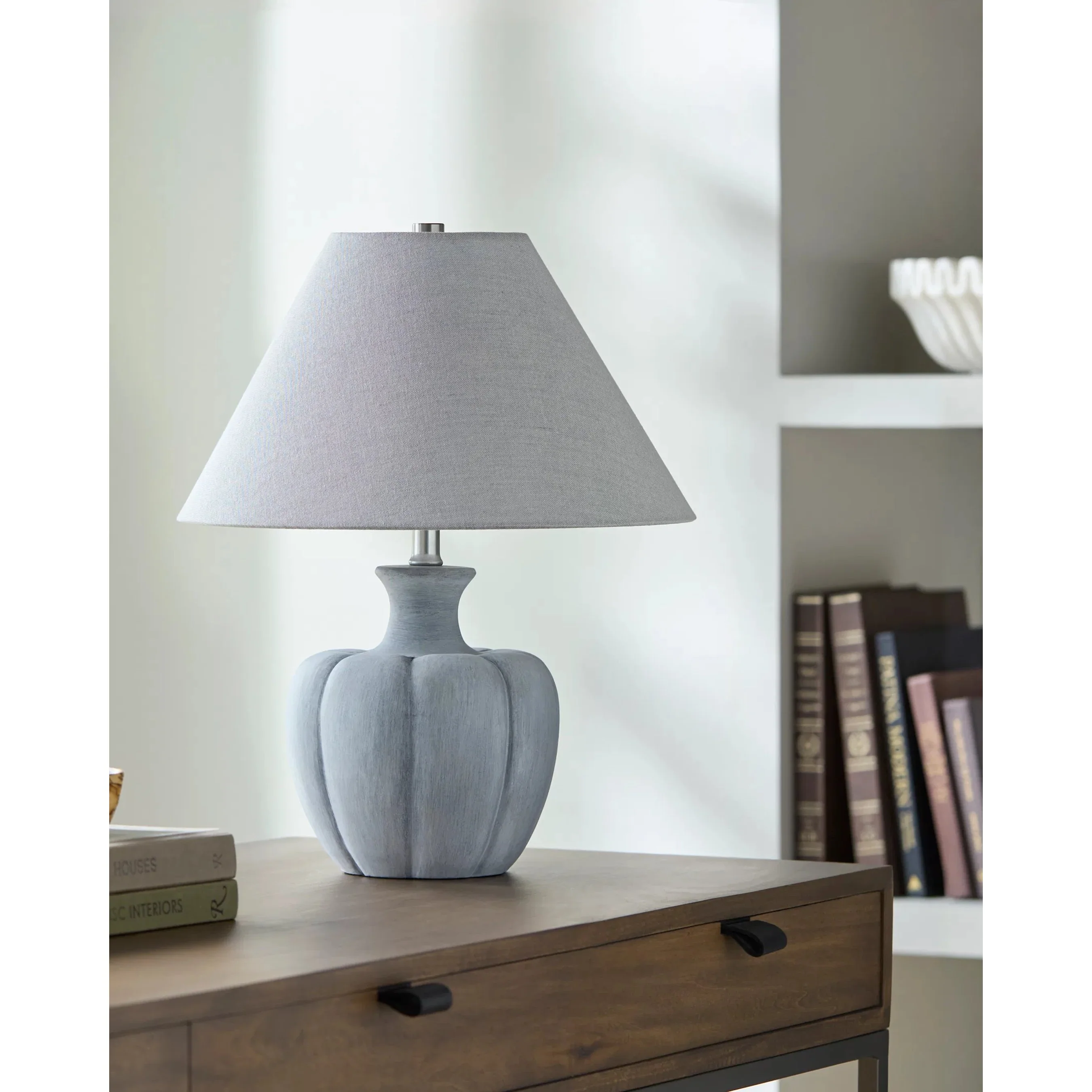 Bulsny Accent Table Lamp - Image 2