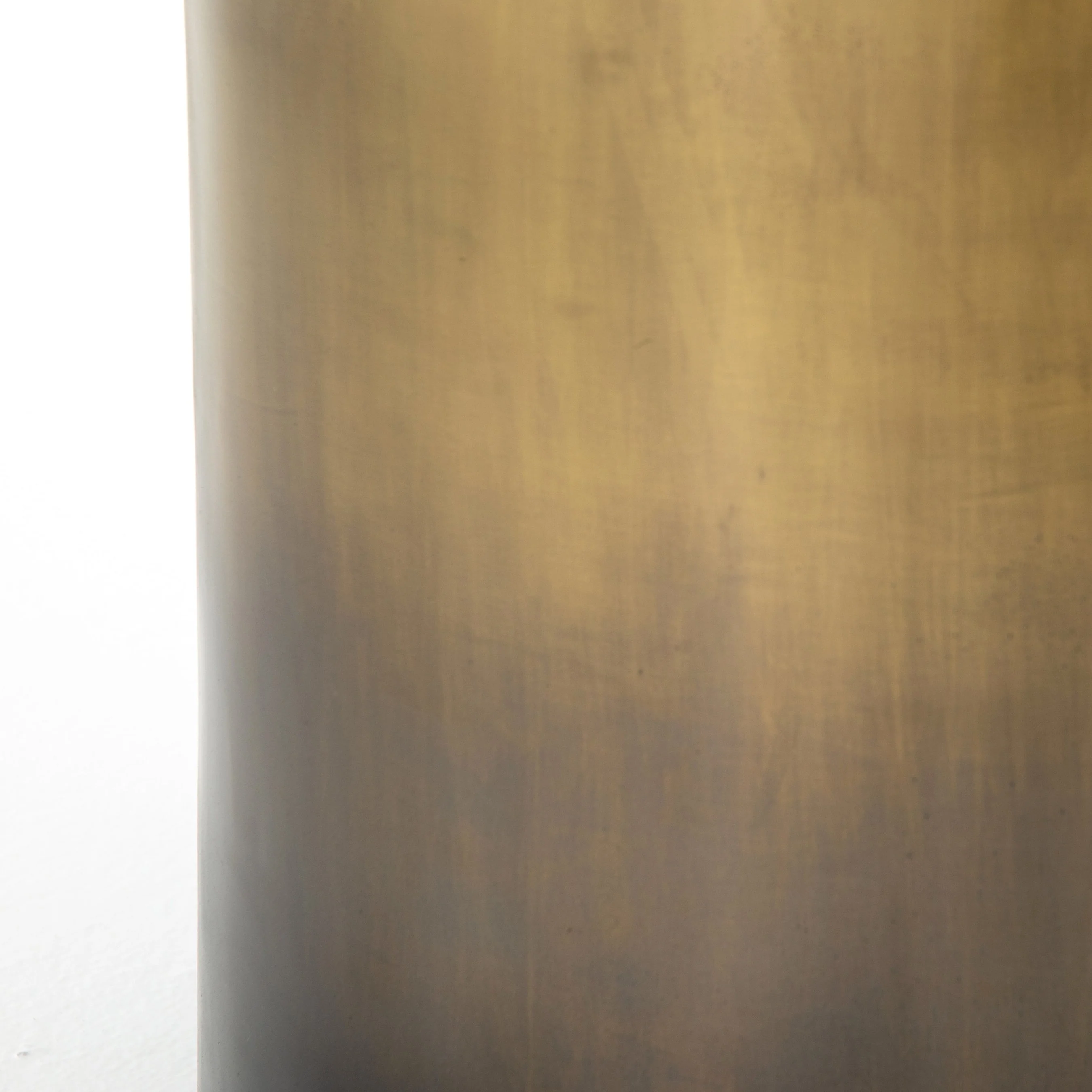 Cameron Ombre End Table - Image 4