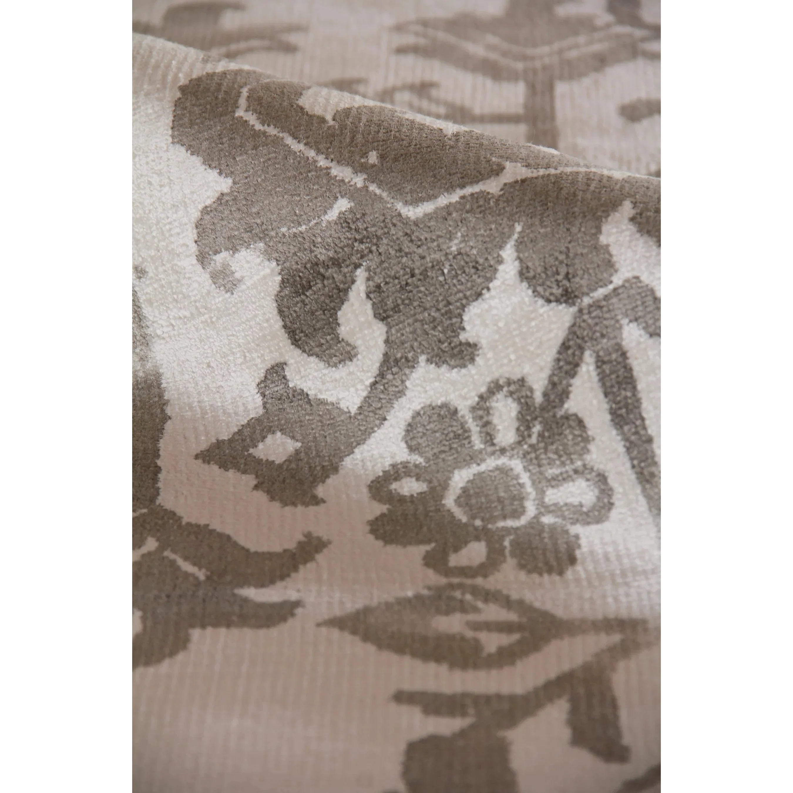 Carrera 5169 Rug - Image 4