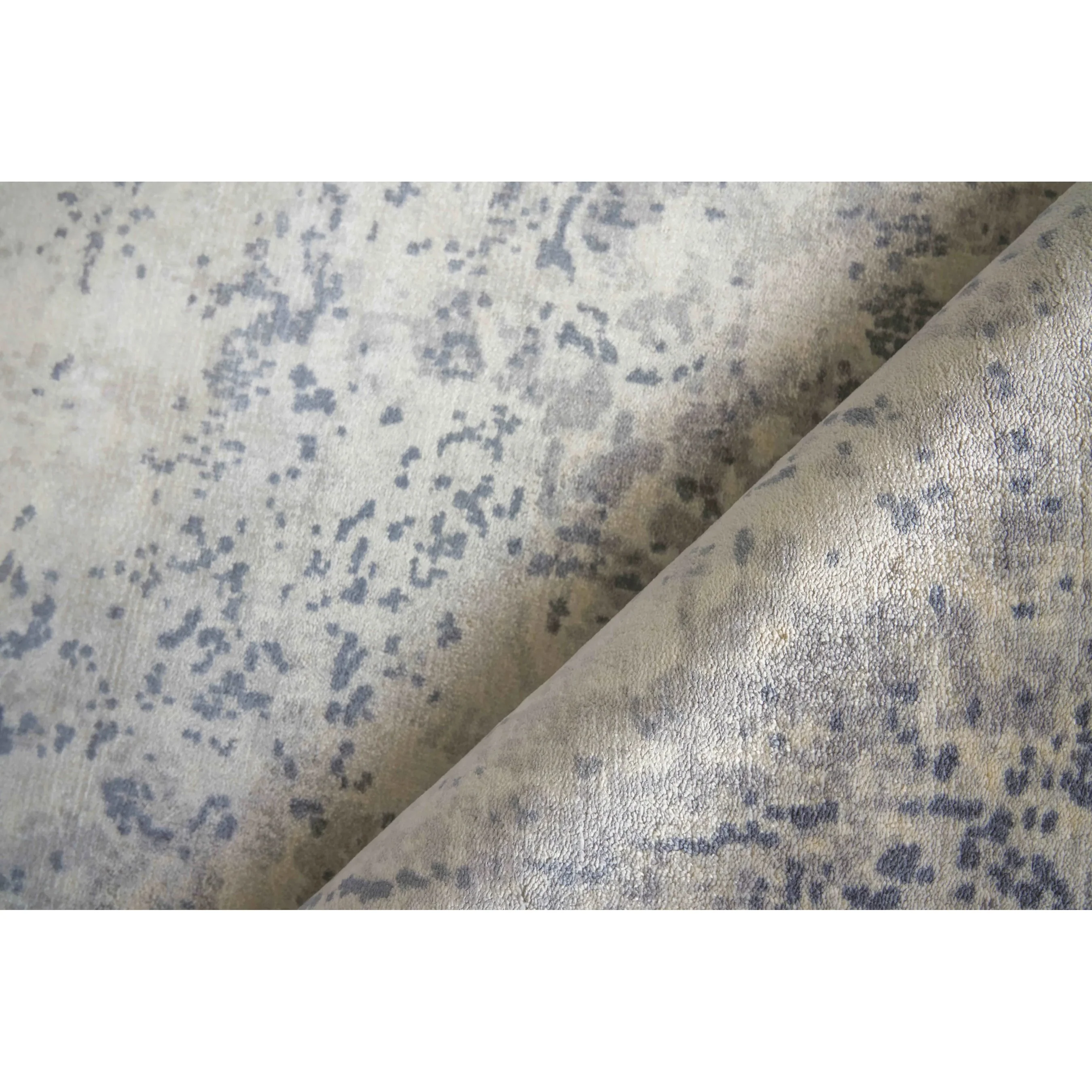 Cassina Rug - Image 4
