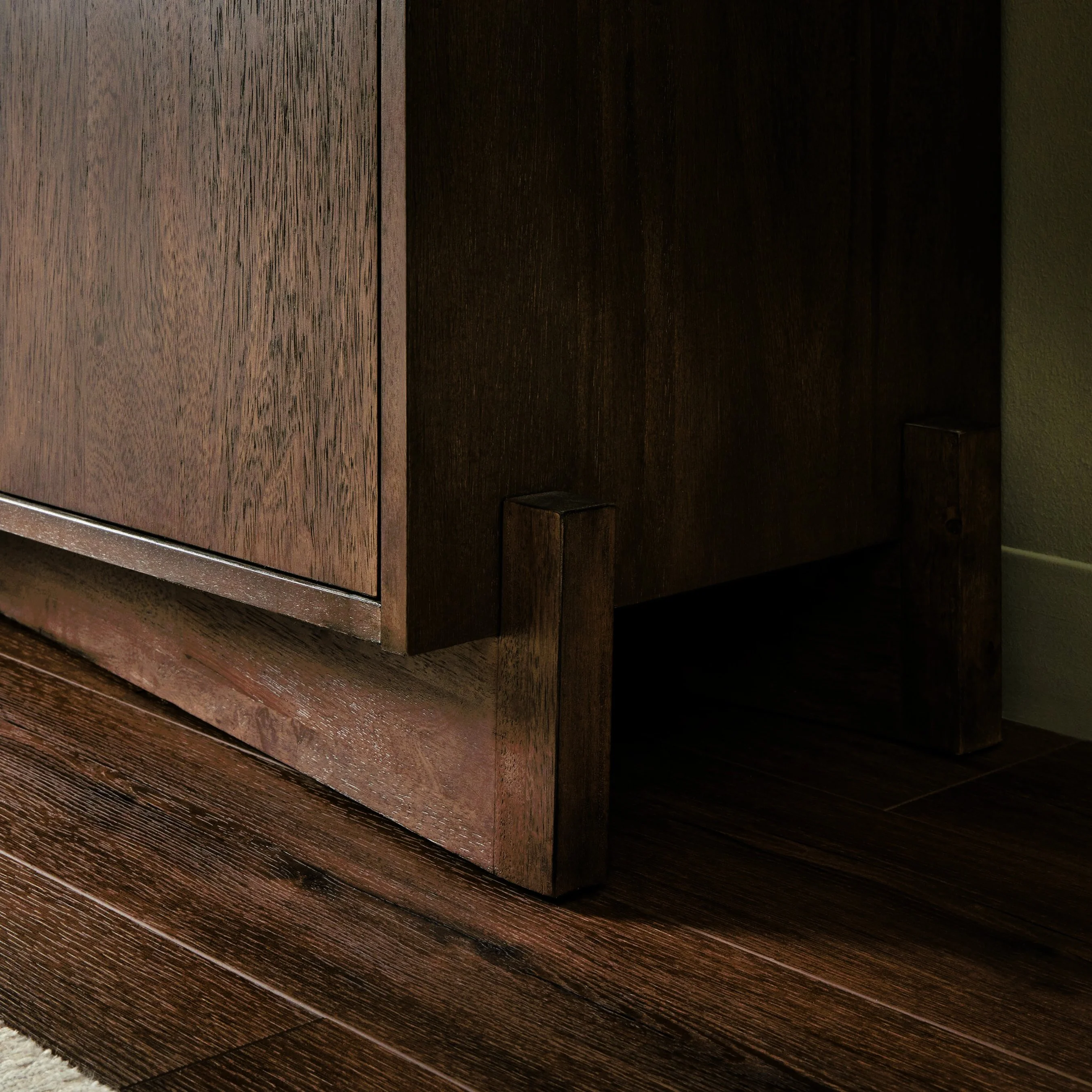 Castillo Media Console - Image 17