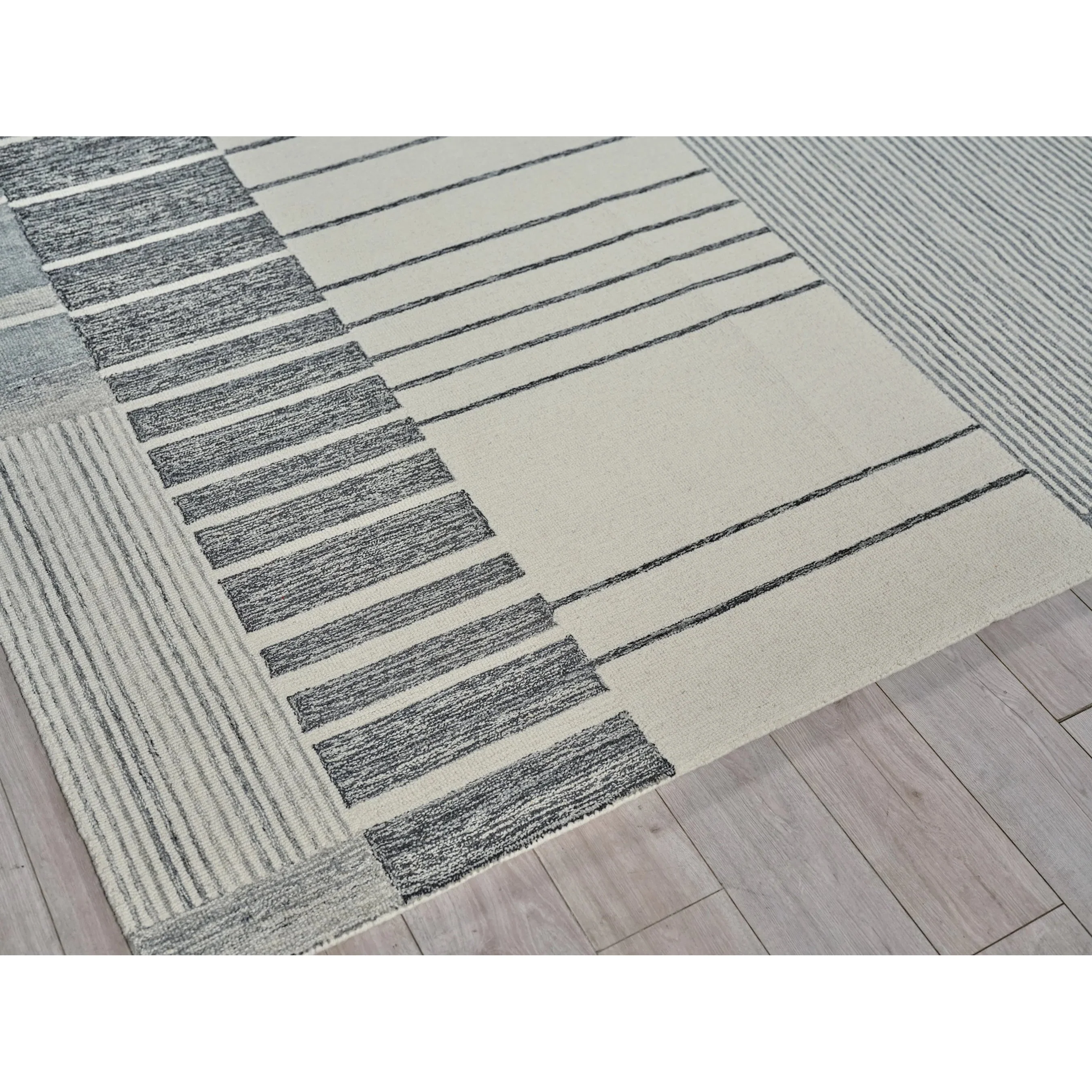Castine Rug - Image 10