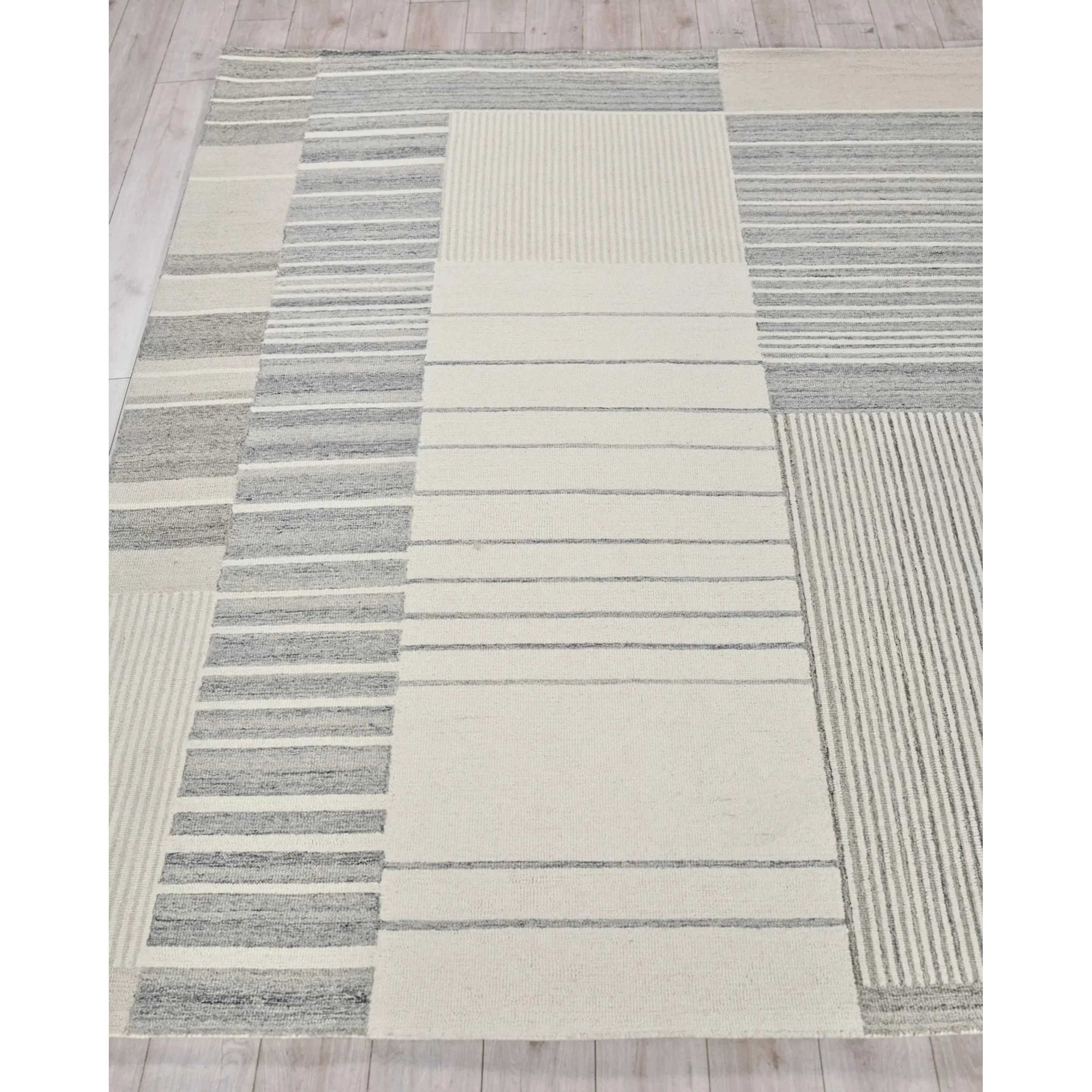Castine Rug - Image 13