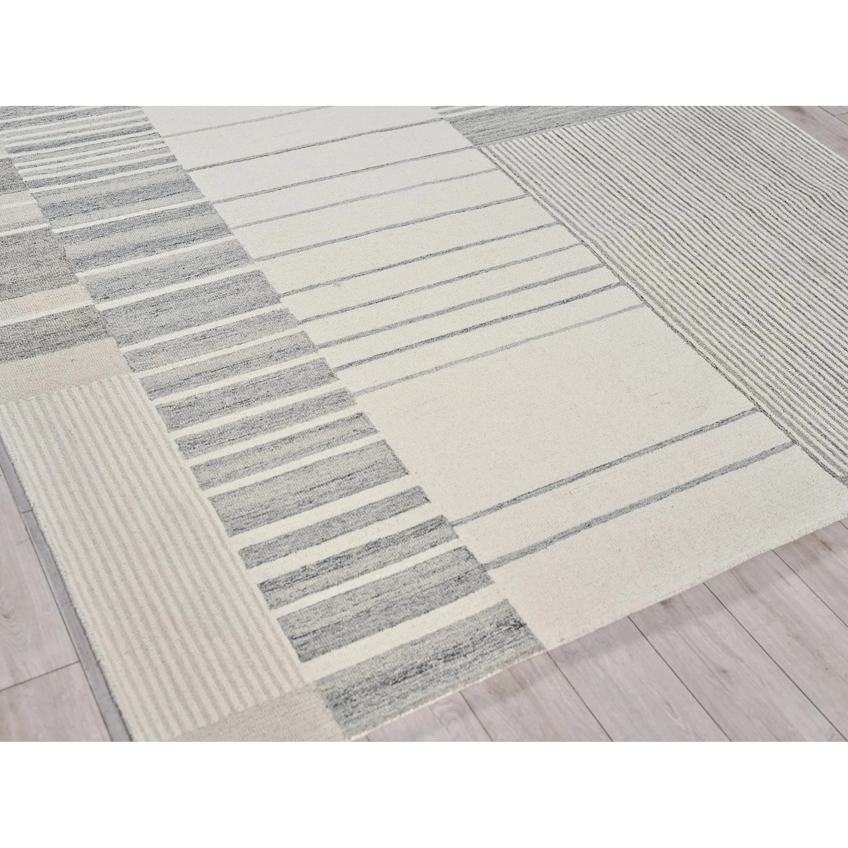 Castine Rug - Image 14