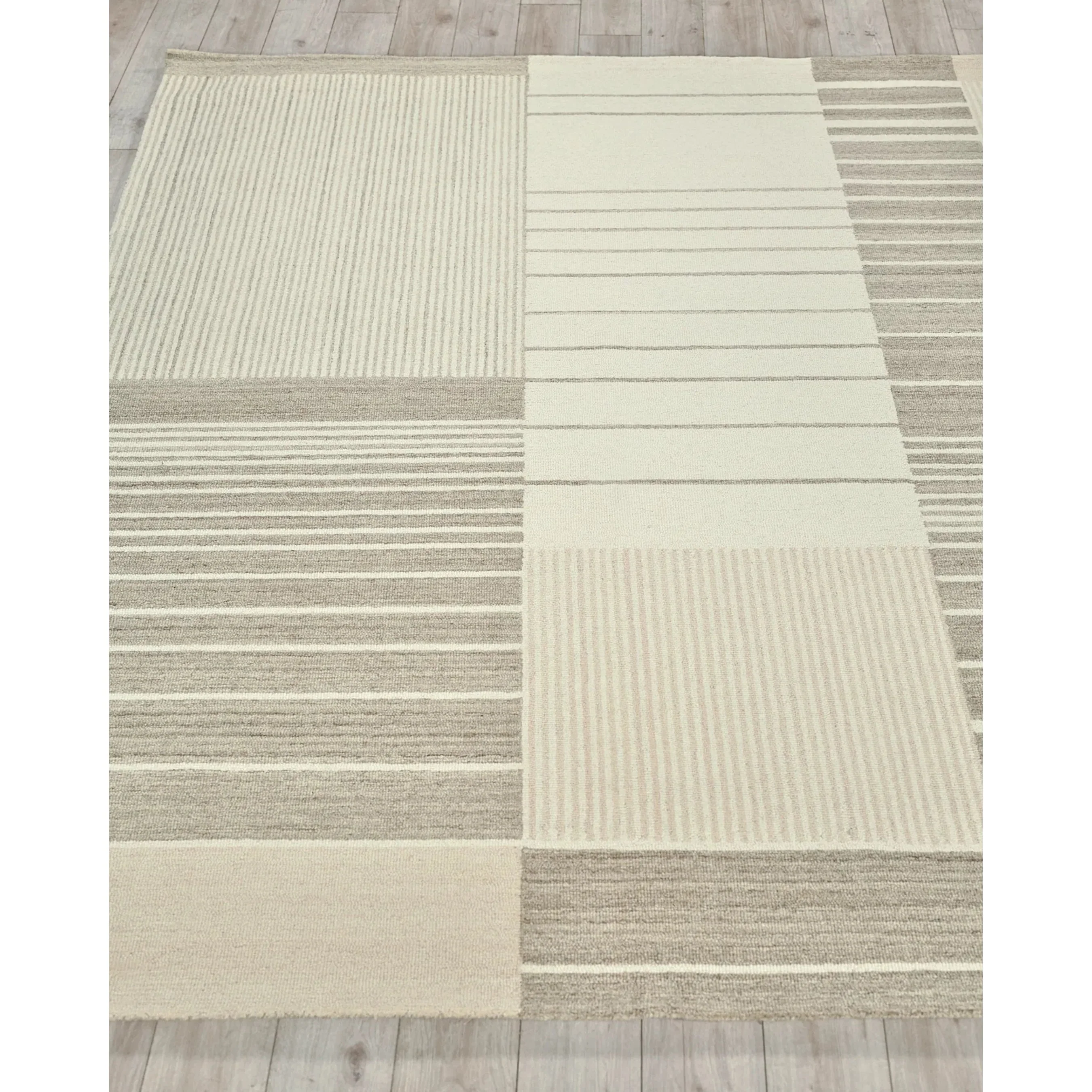 Castine Rug - Image 4