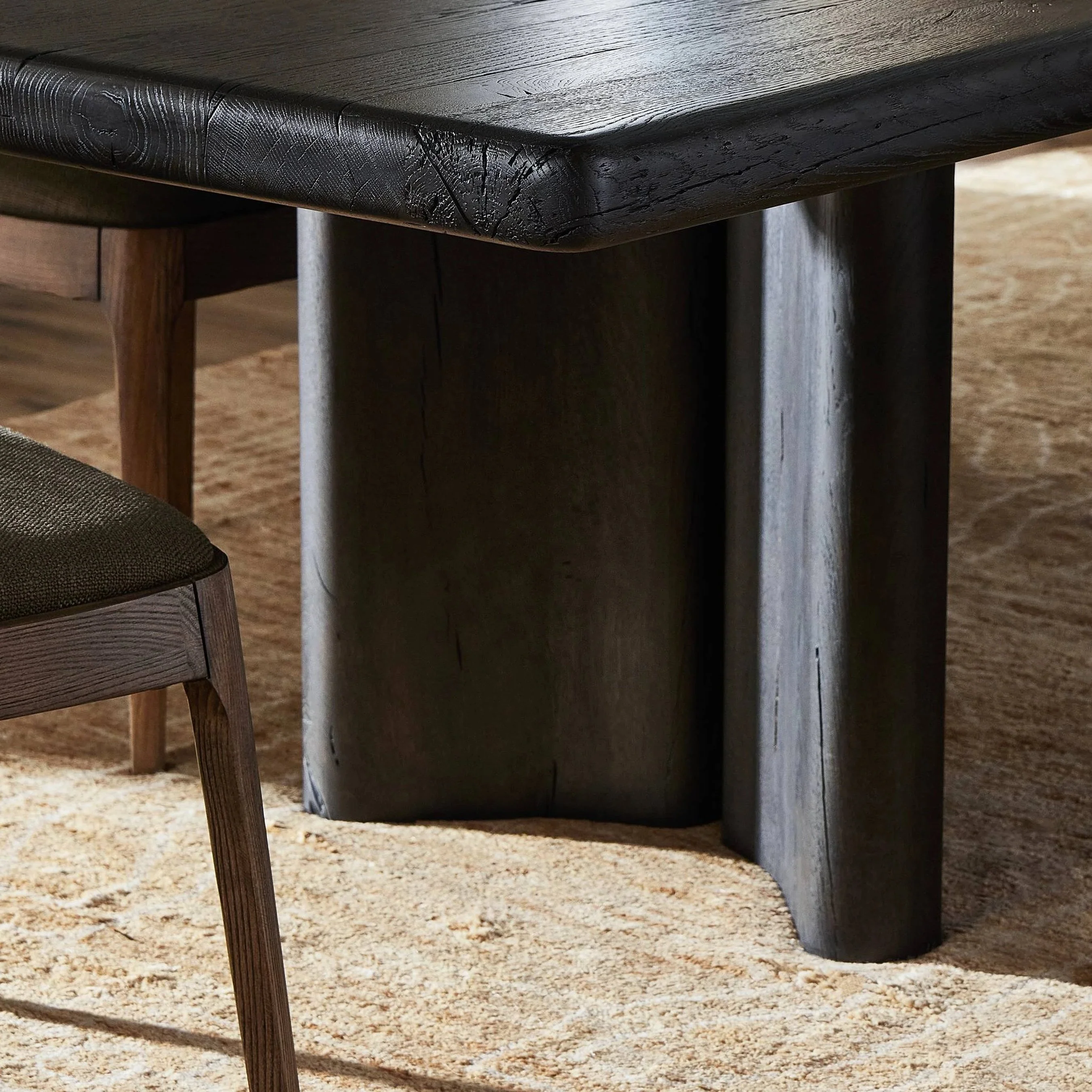 Castro Dining Table - Image 9