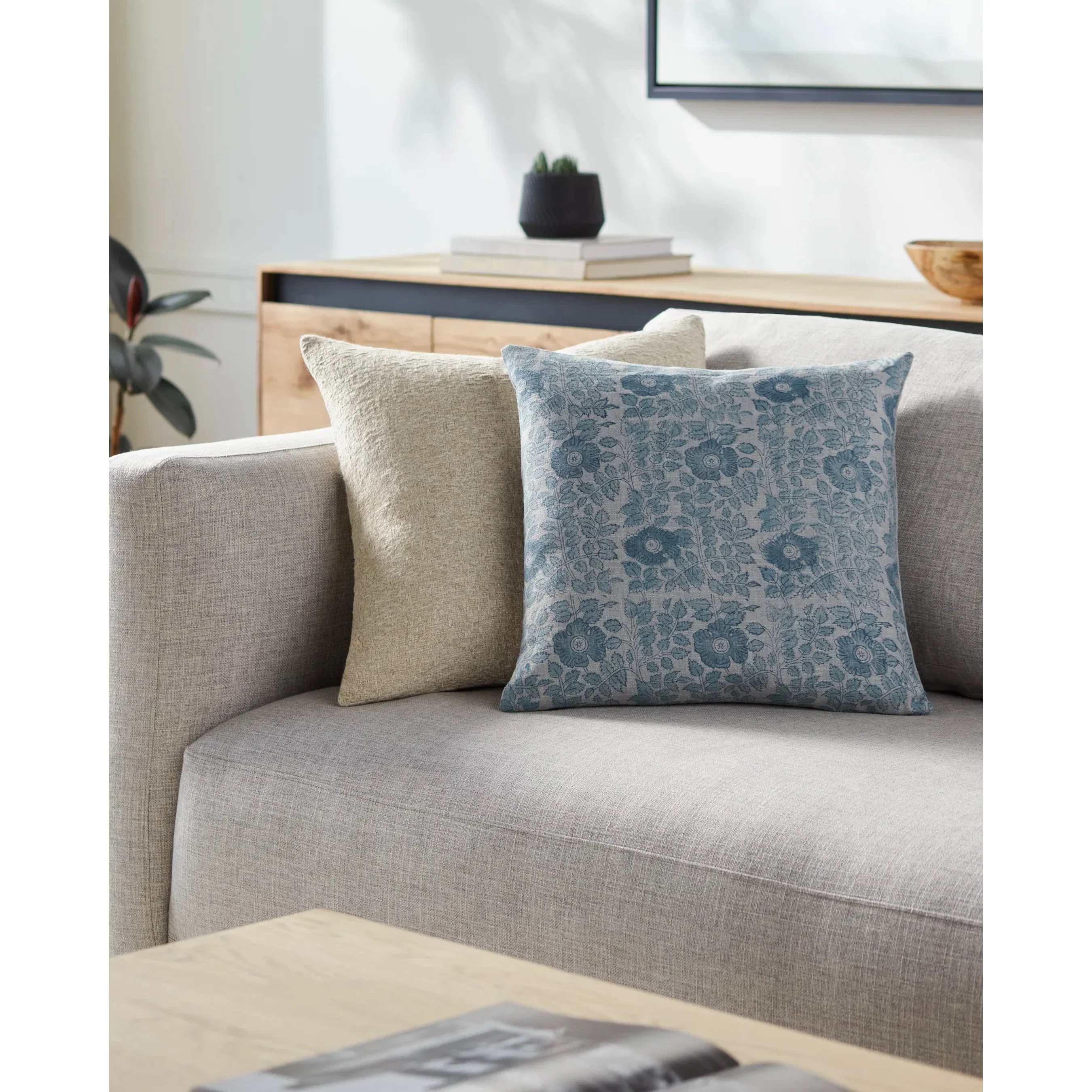 Chateau De Chic Pillow - 516502 - Image 6