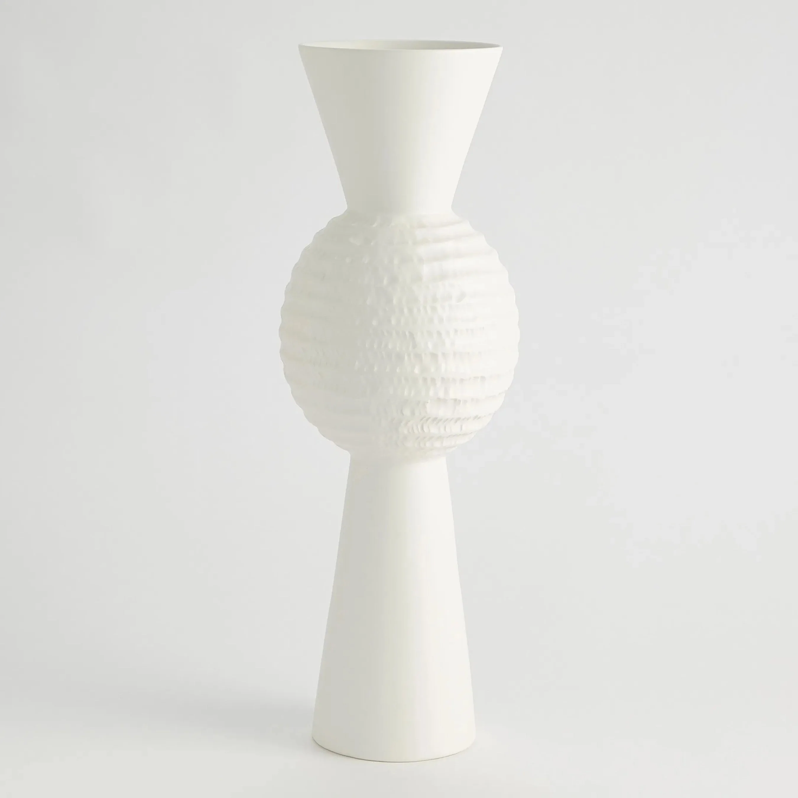 Chiseled Orb Vase - Image 4