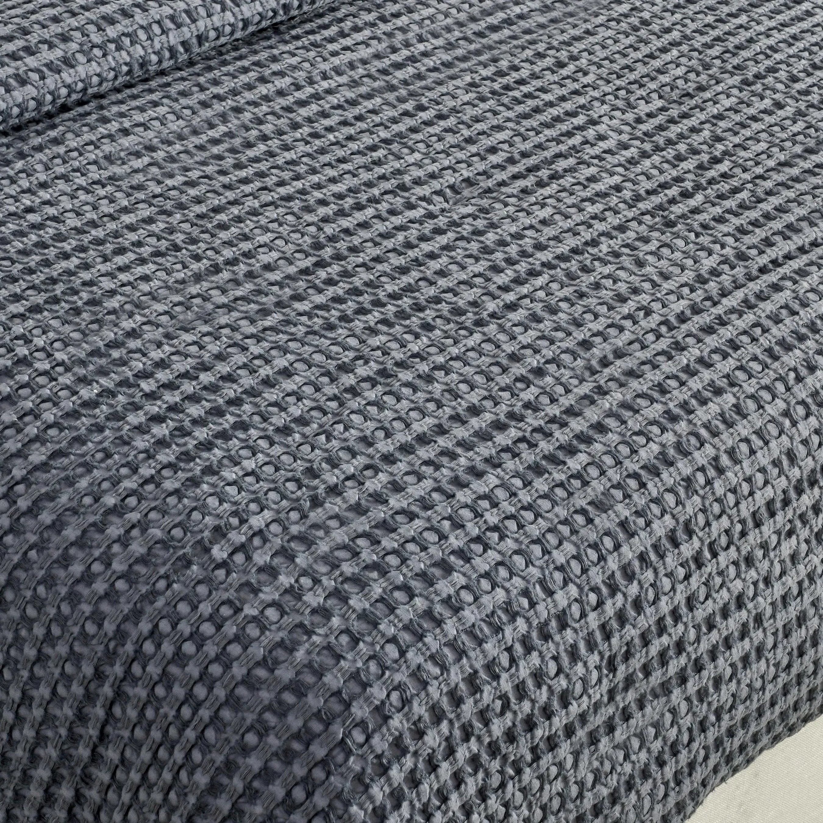 Colmar Natural Quilt - Image 9