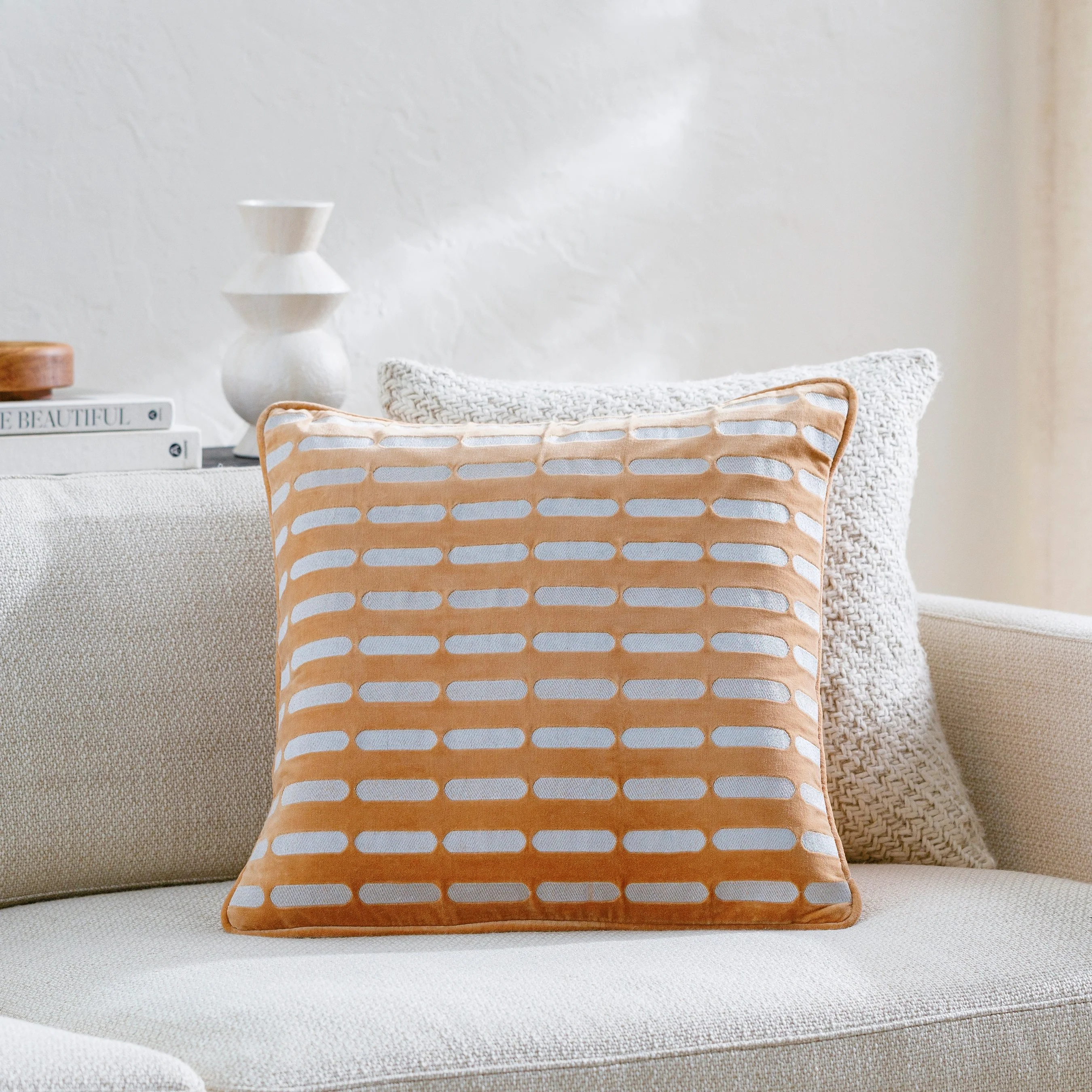 Connecticut Pillow - 486004 - Image 6