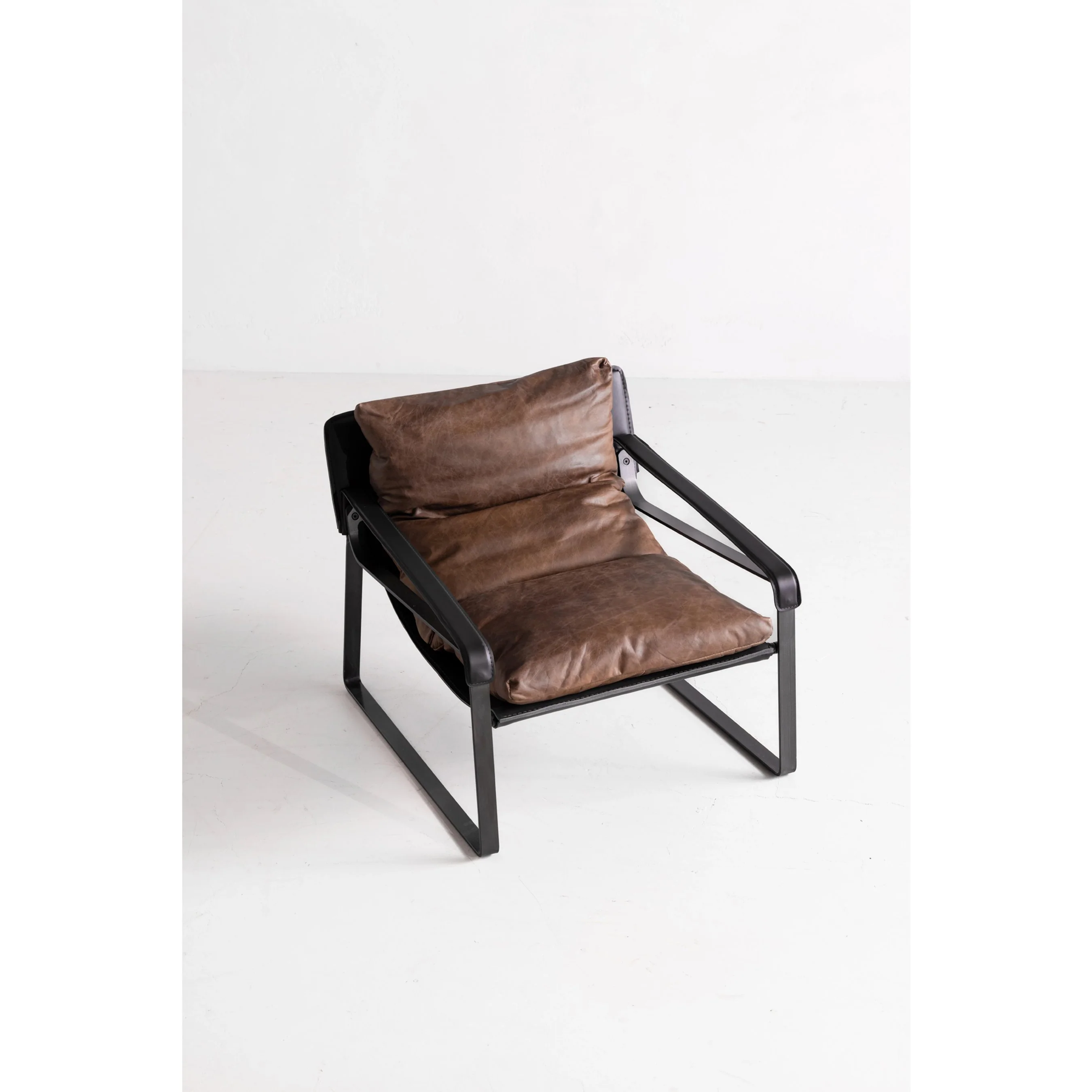 Connor Club Chair Open Road Leather - Image 19