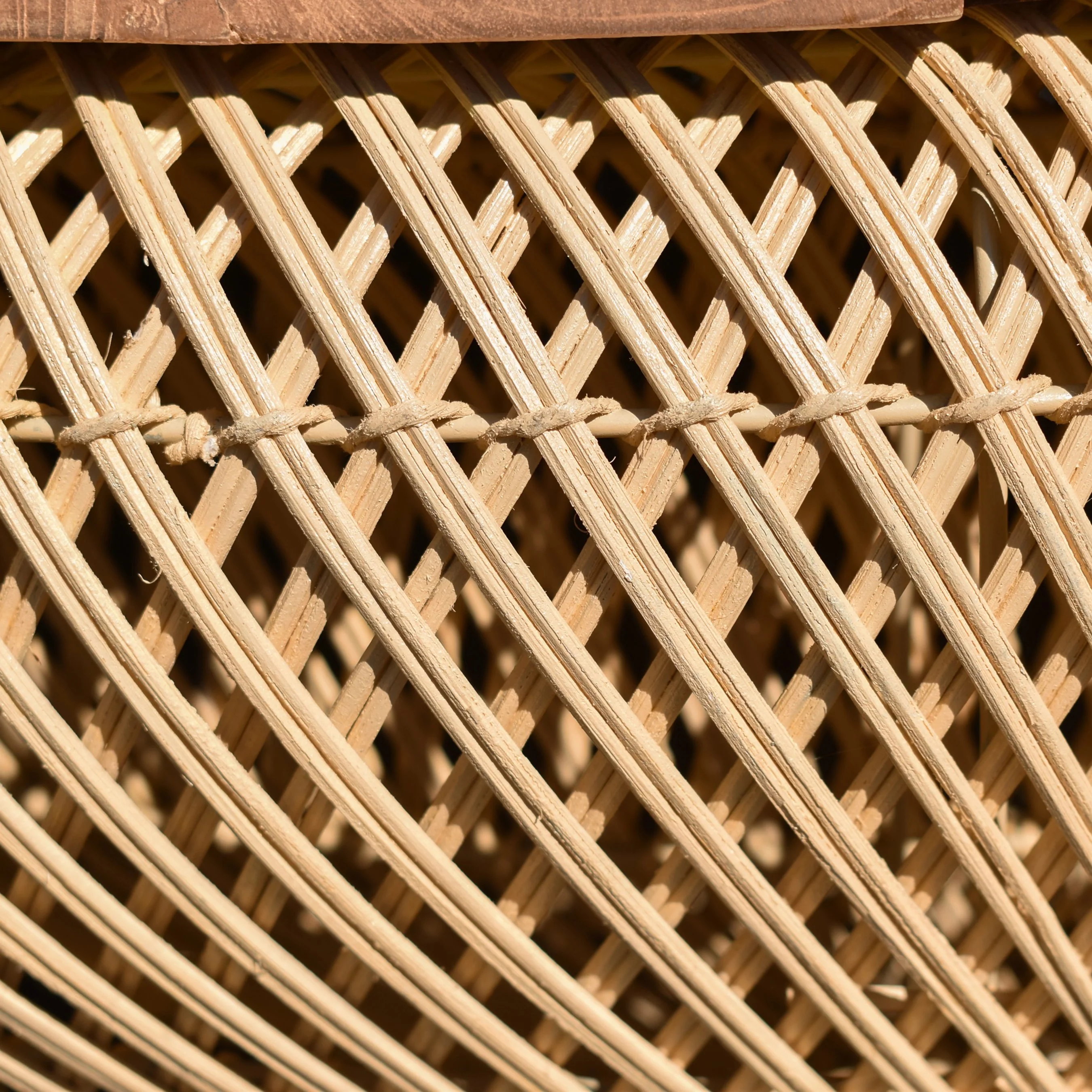 D-Bodhi Wave Side Table - Image 4