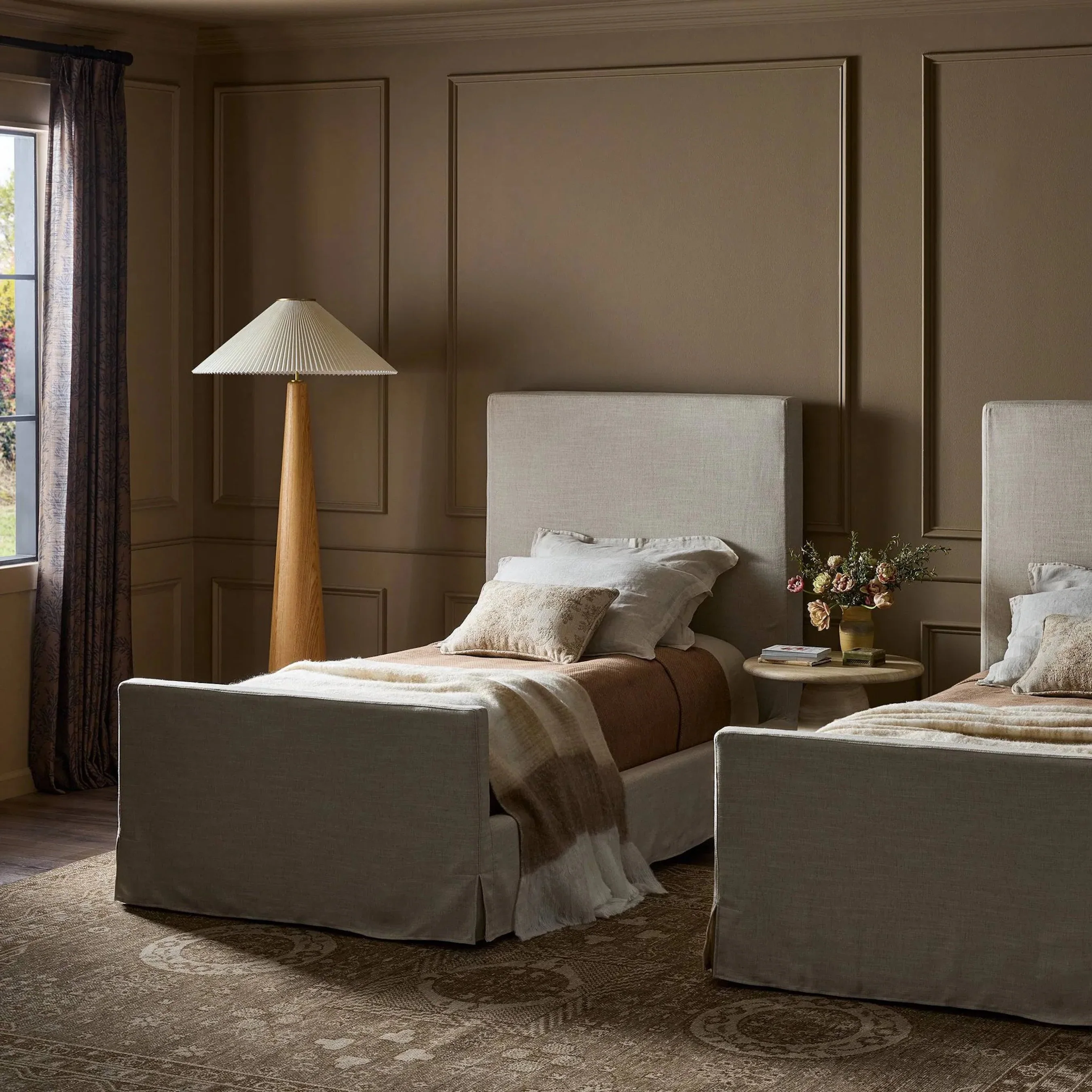 Daphne Slipcover Bed - Image 39