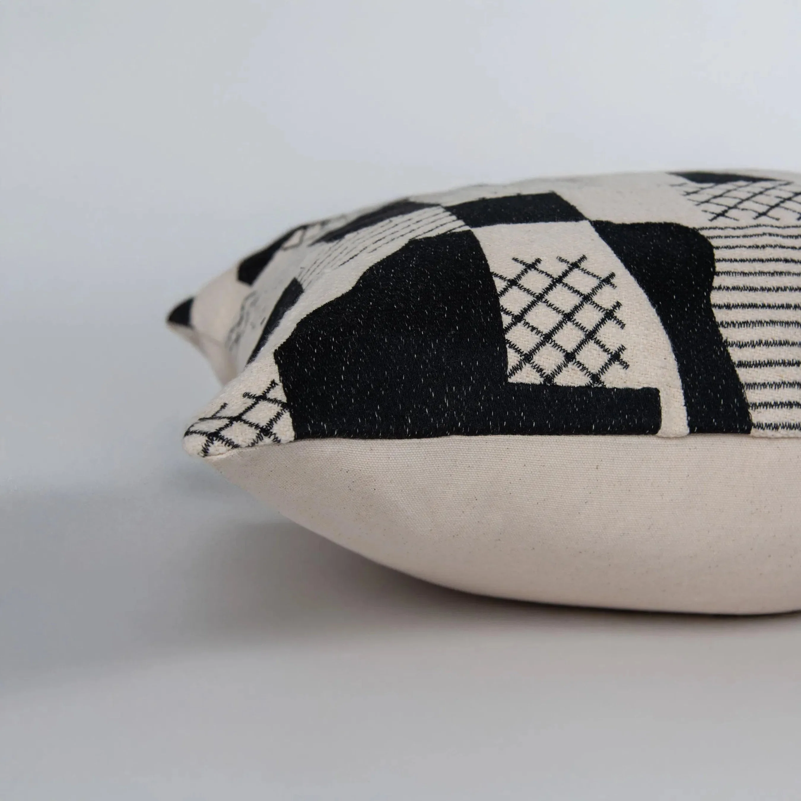 Deschutes Pillow - Image 3