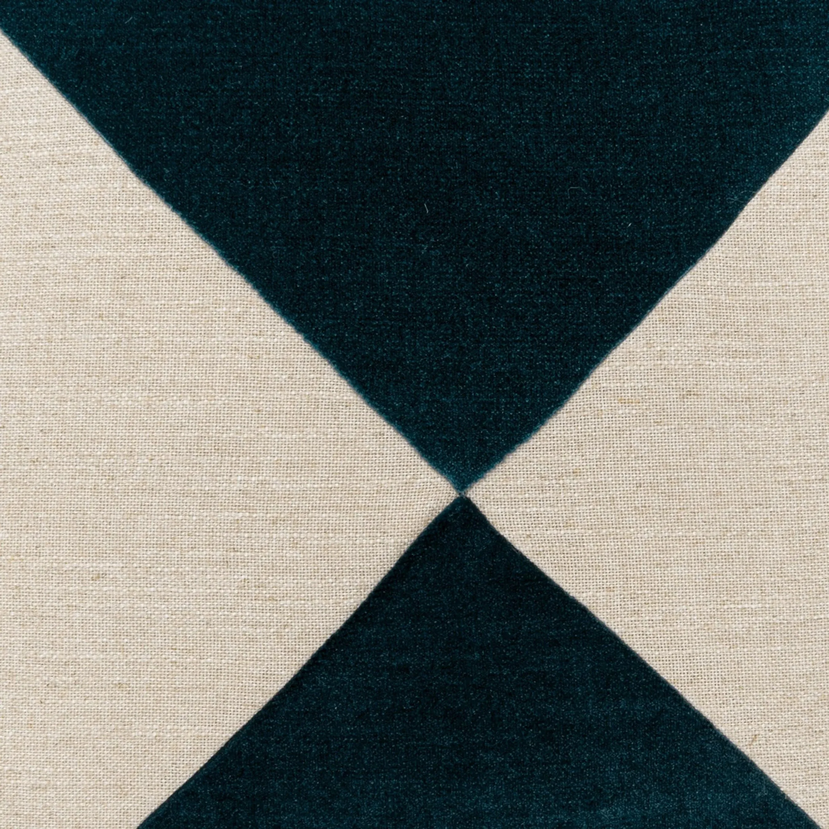 Deveraux Diamond Pillow - Image 8