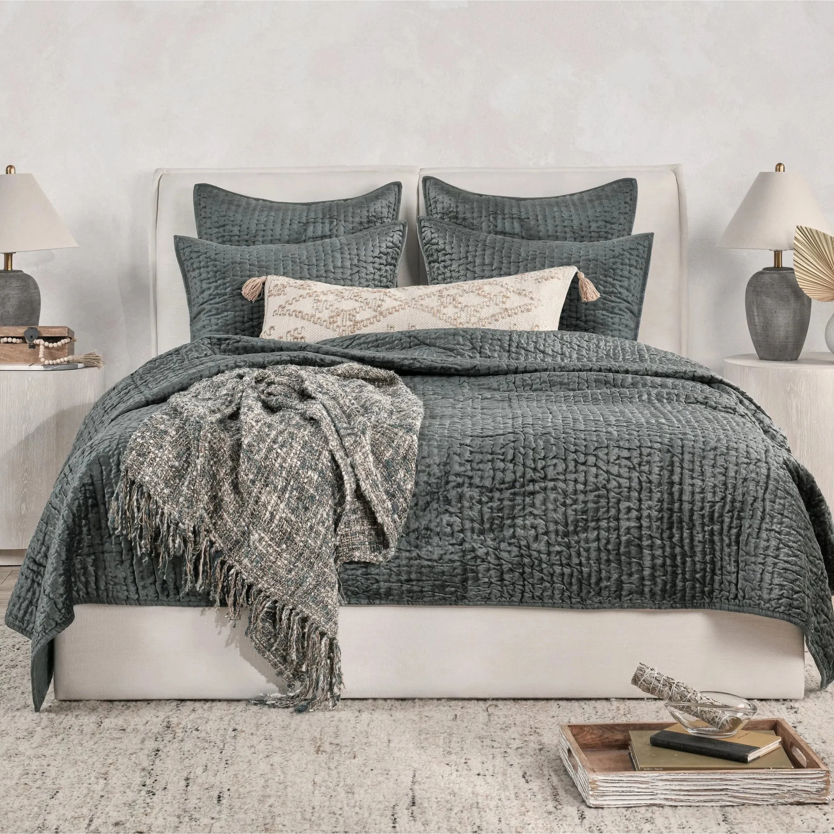 Dimitry 100% Rayon Velvet Bay Pillow - Image 162