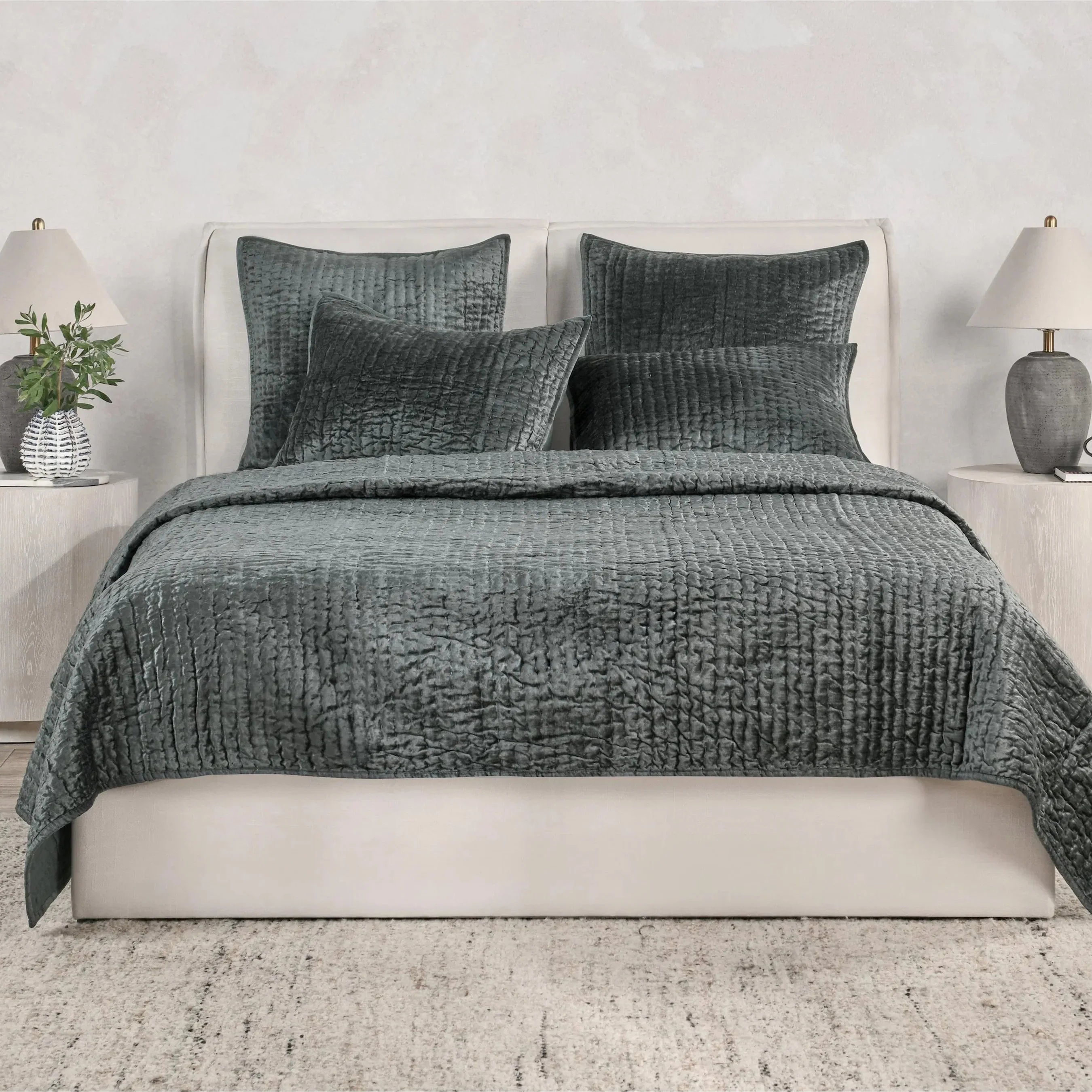 Dimitry 100% Rayon Velvet Bay Quilt - Image 89
