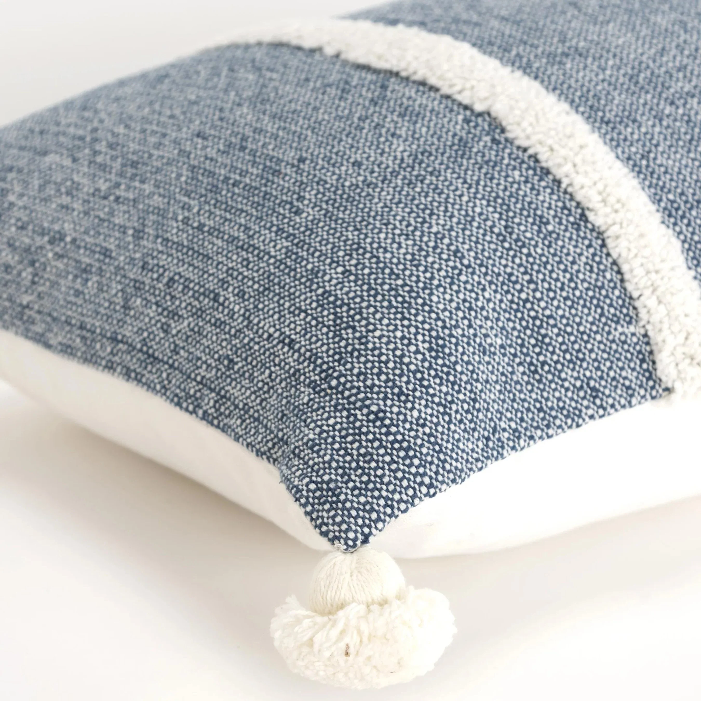 Douglas Pillow - Image 2
