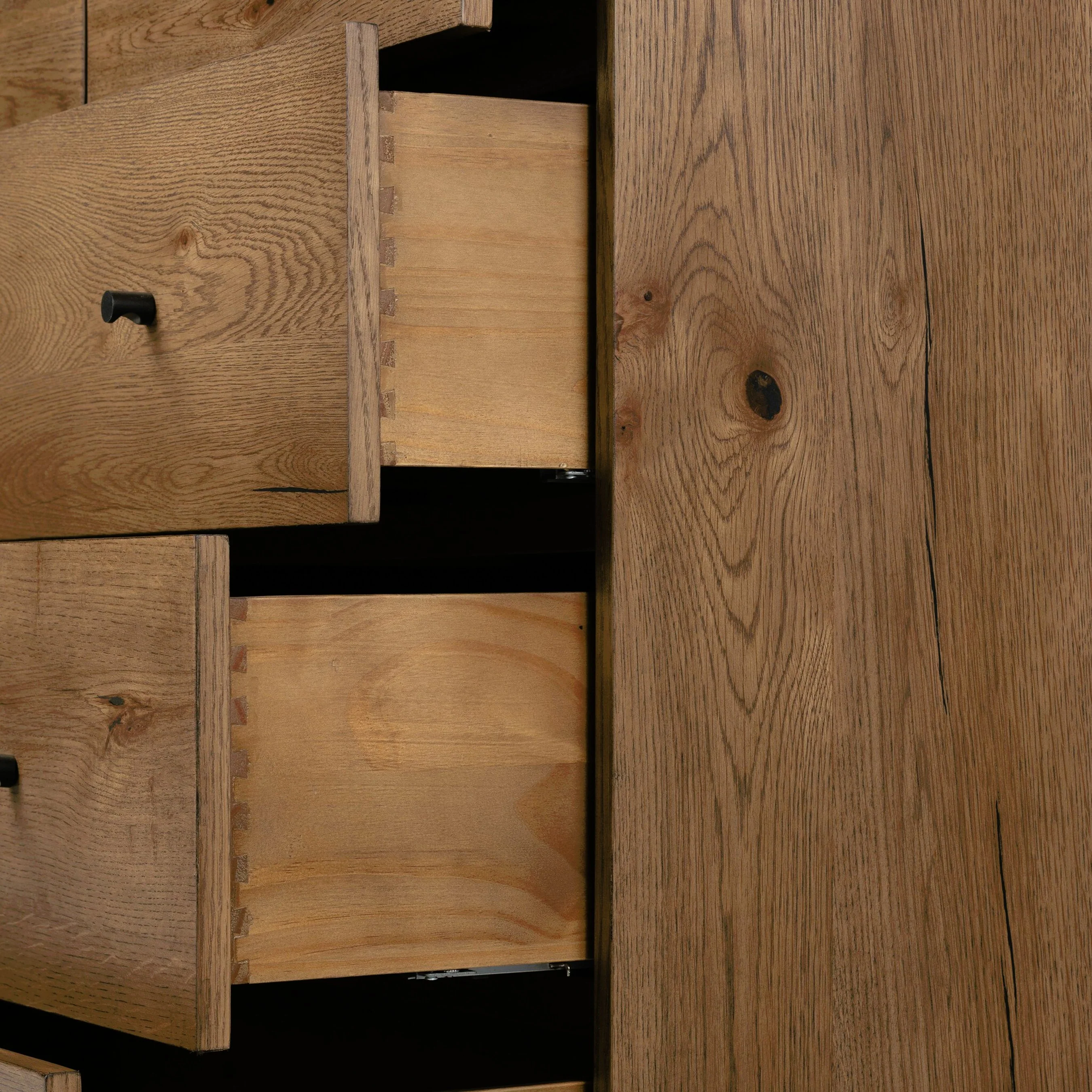 Eaton 5 Drawer Dresser - Image 19