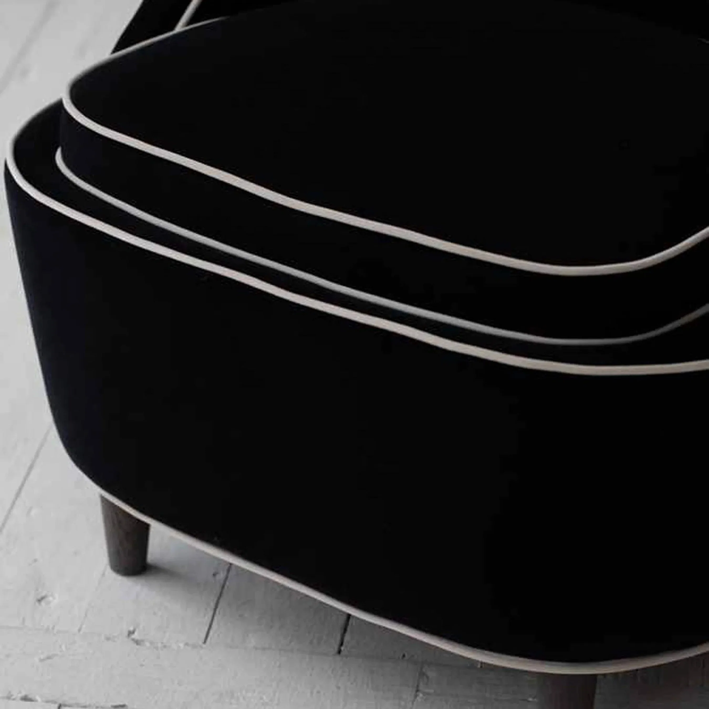 Ebony Club Chair - Image 7