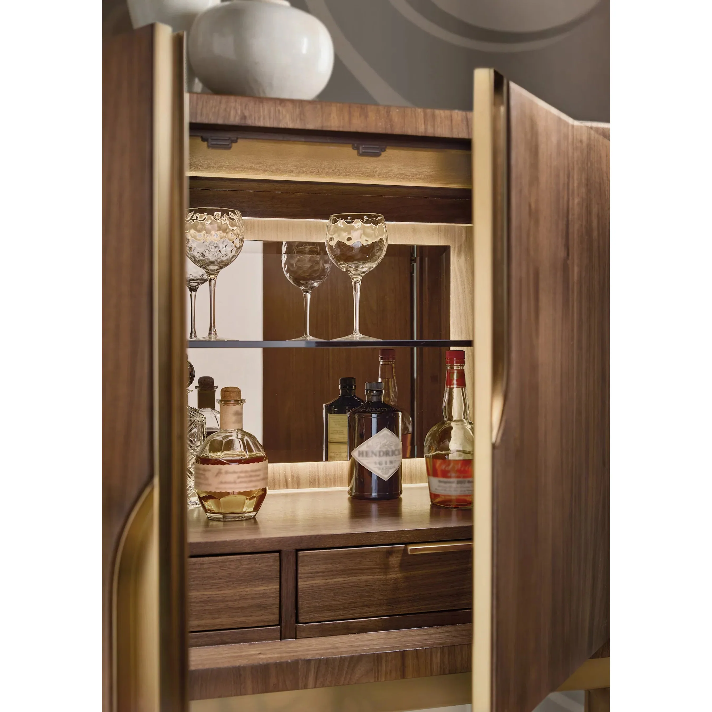 Eleana Bar on Stand - Image 4