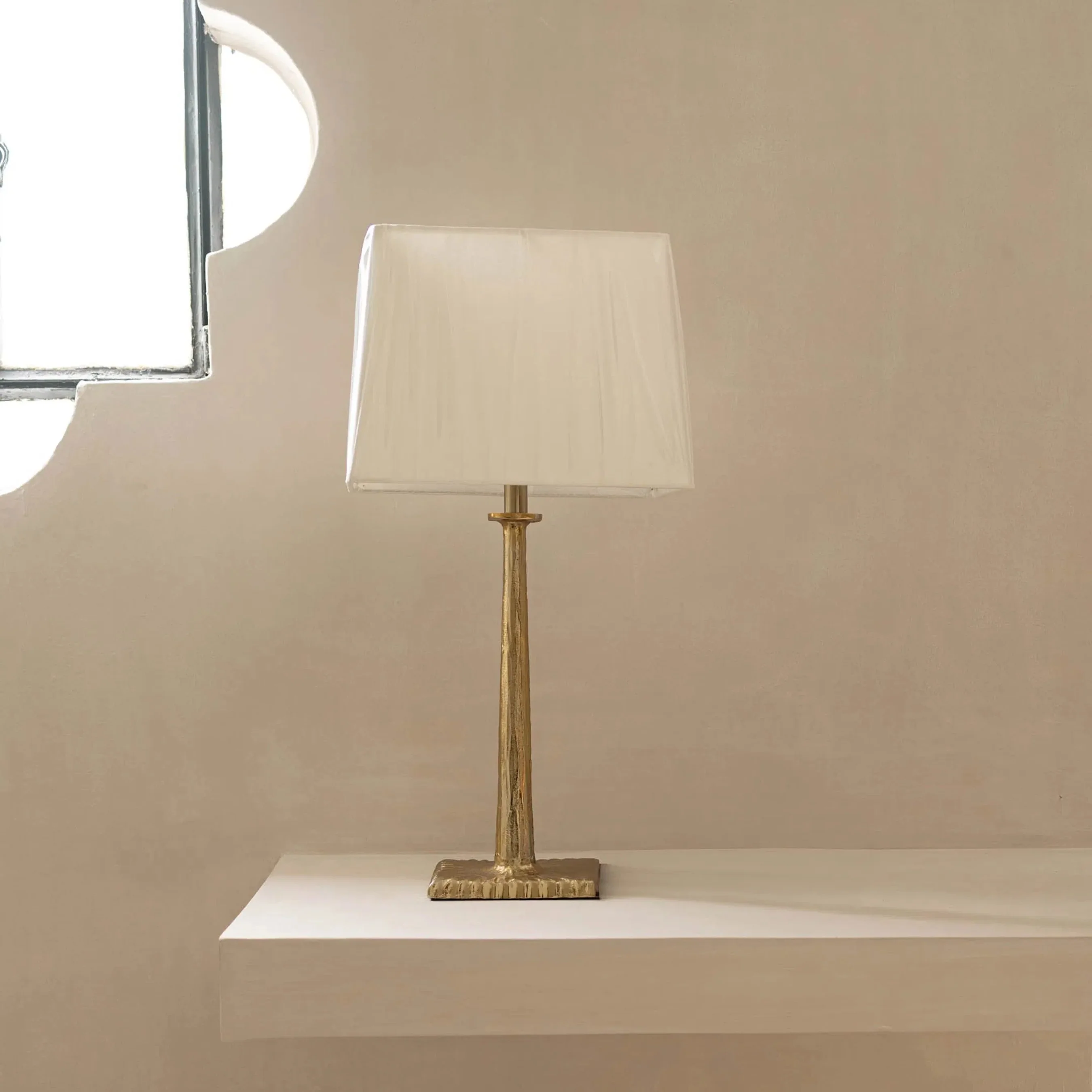 Elite Table Lamp - Image 4