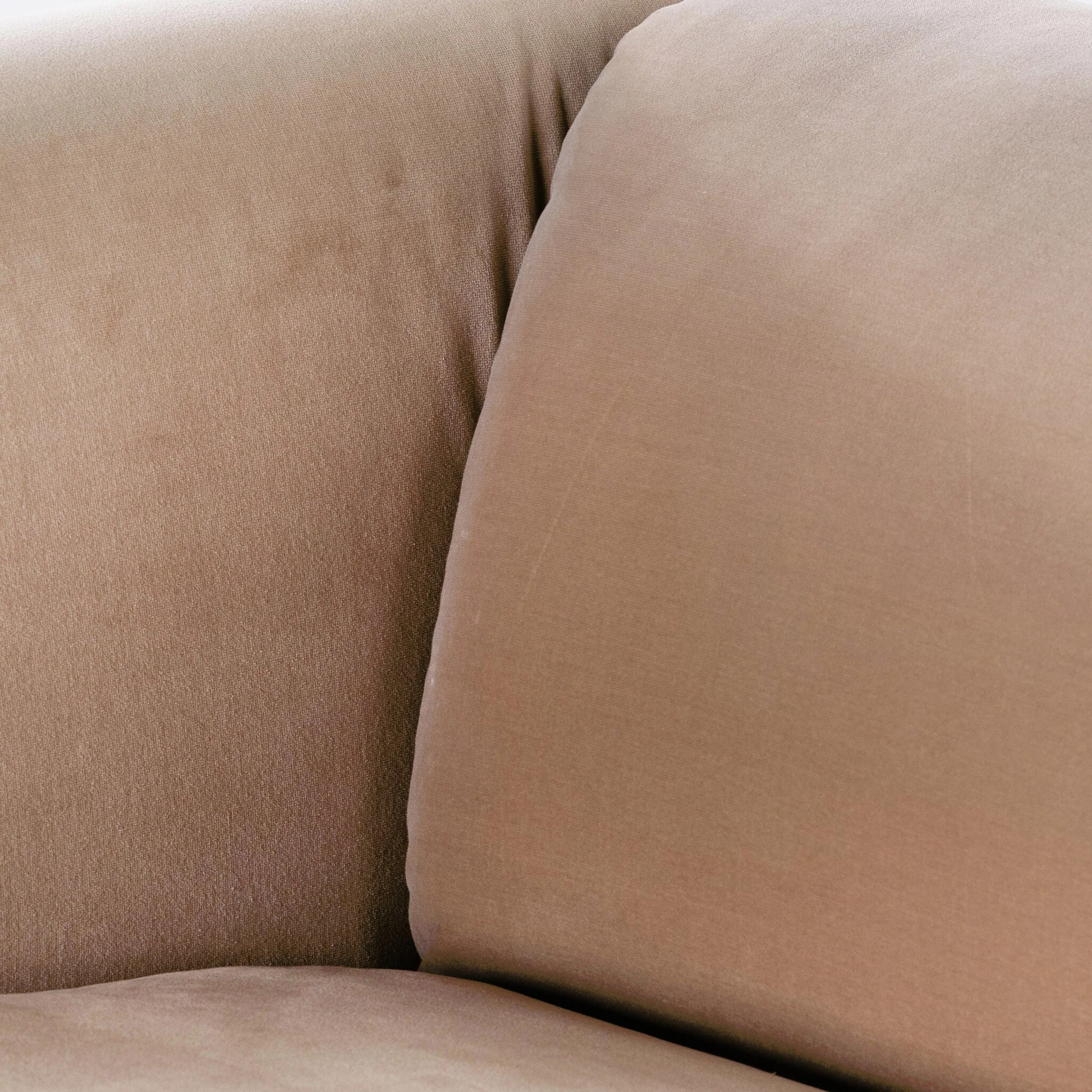 Elizabeth Sofa - Image 13