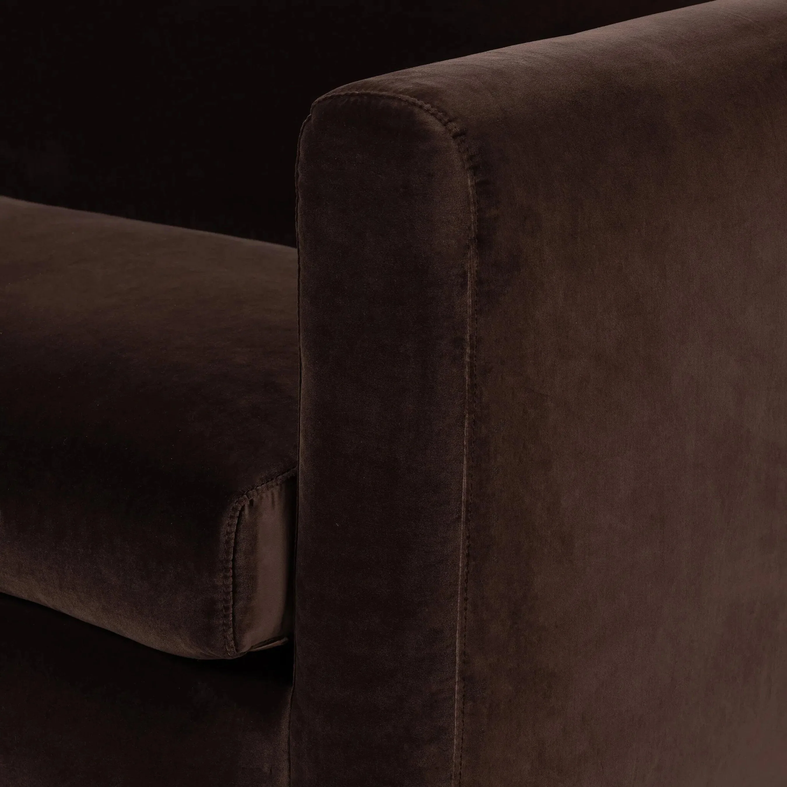 Elizabeth Sofa - Image 19