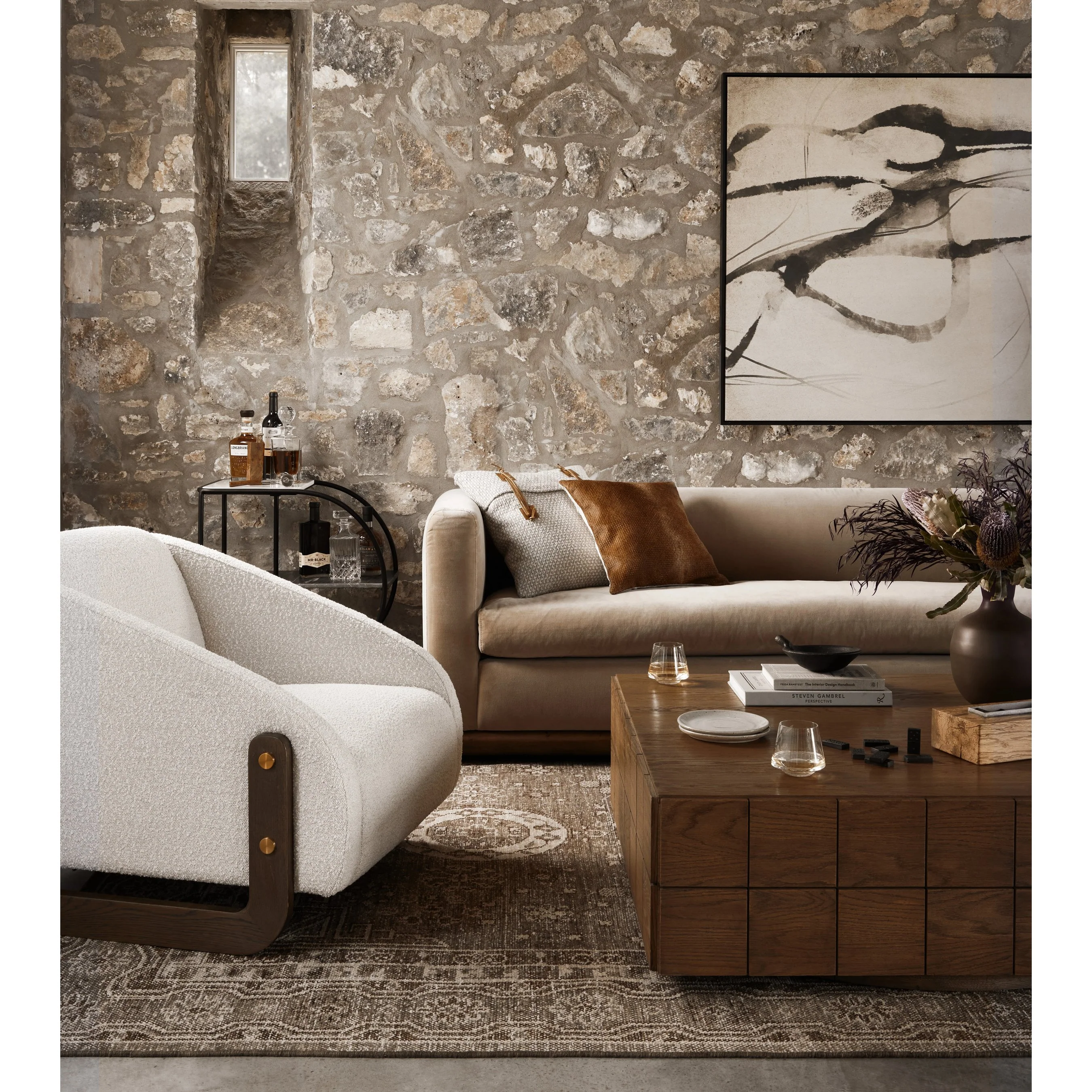 Elizabeth Sofa - Image 23